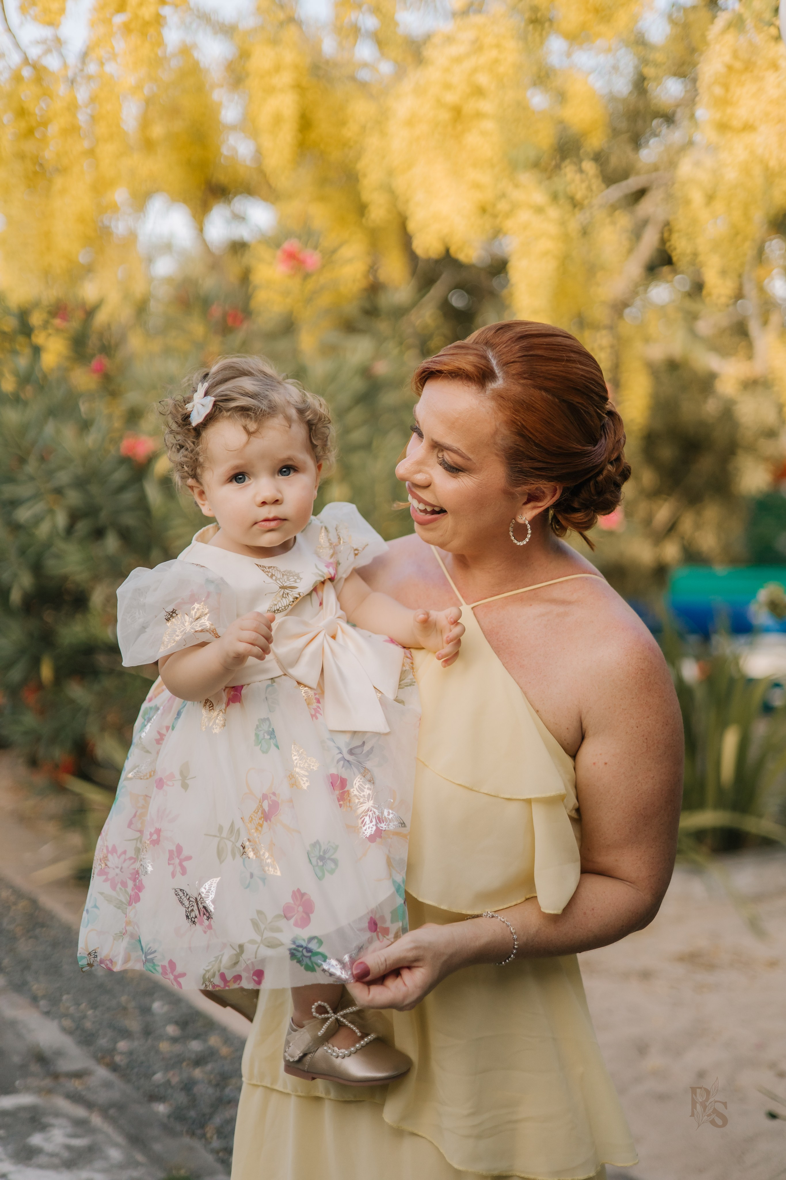 Aurora — 1 ano. Fotógrafo Richard Silvestre — Casamentos na Bahia