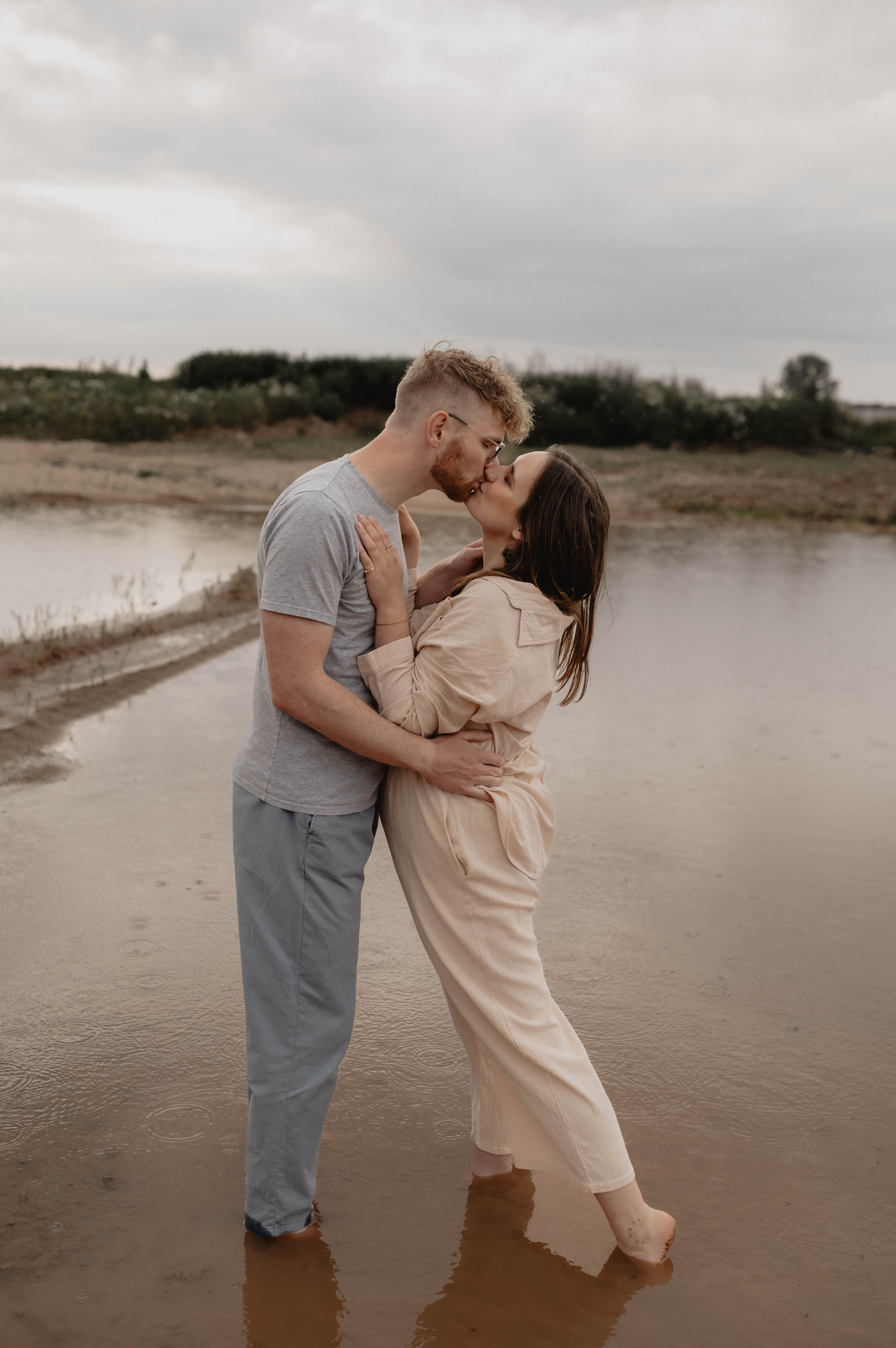 Rain & Sun | Love Story in Wolframs-Eschenbach. Fotografin Ansbach - Paare | Hochzeit | After Wedding