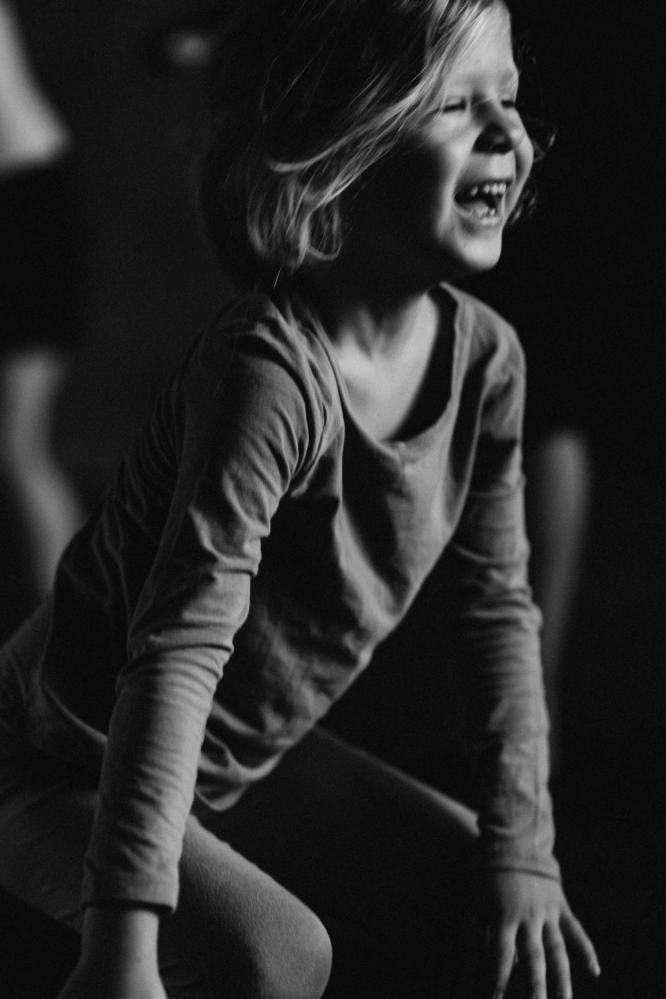 Yoga Kids. Fotografa documental de familia e nascimento em Florianópolis SC Daria Ermolaev