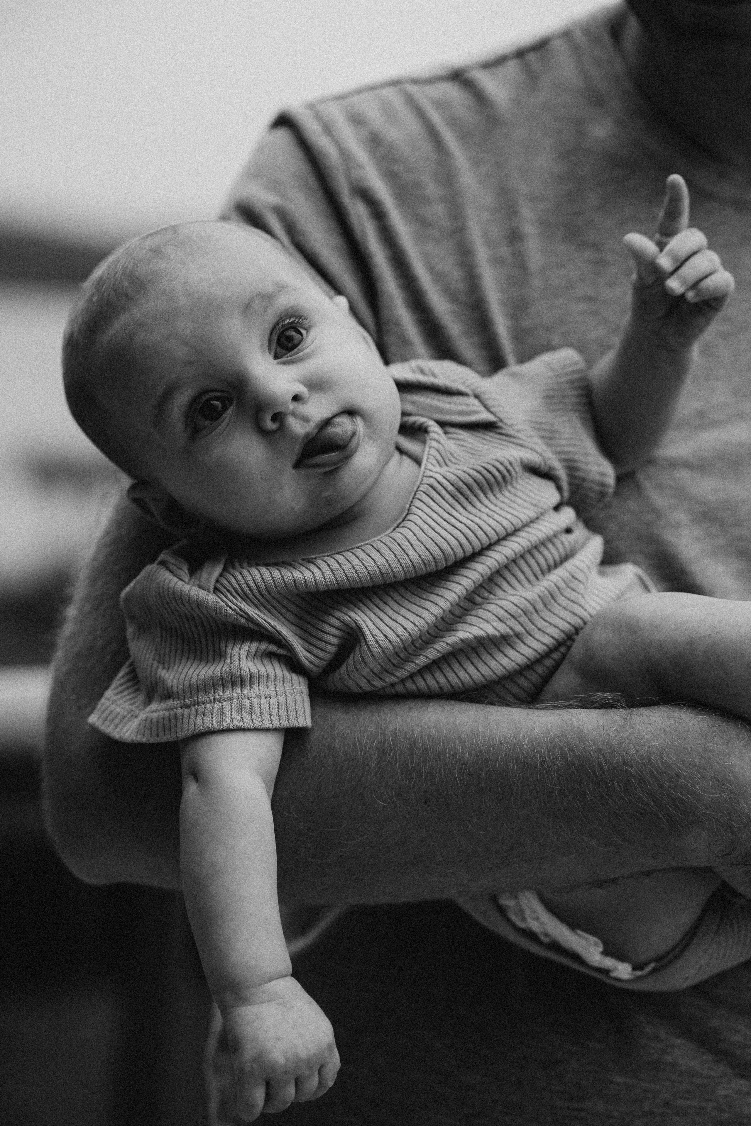 Kira’s 6 Month’s. Fotografa documental de familia e nascimento em Florianópolis SC Daria Ermolaev