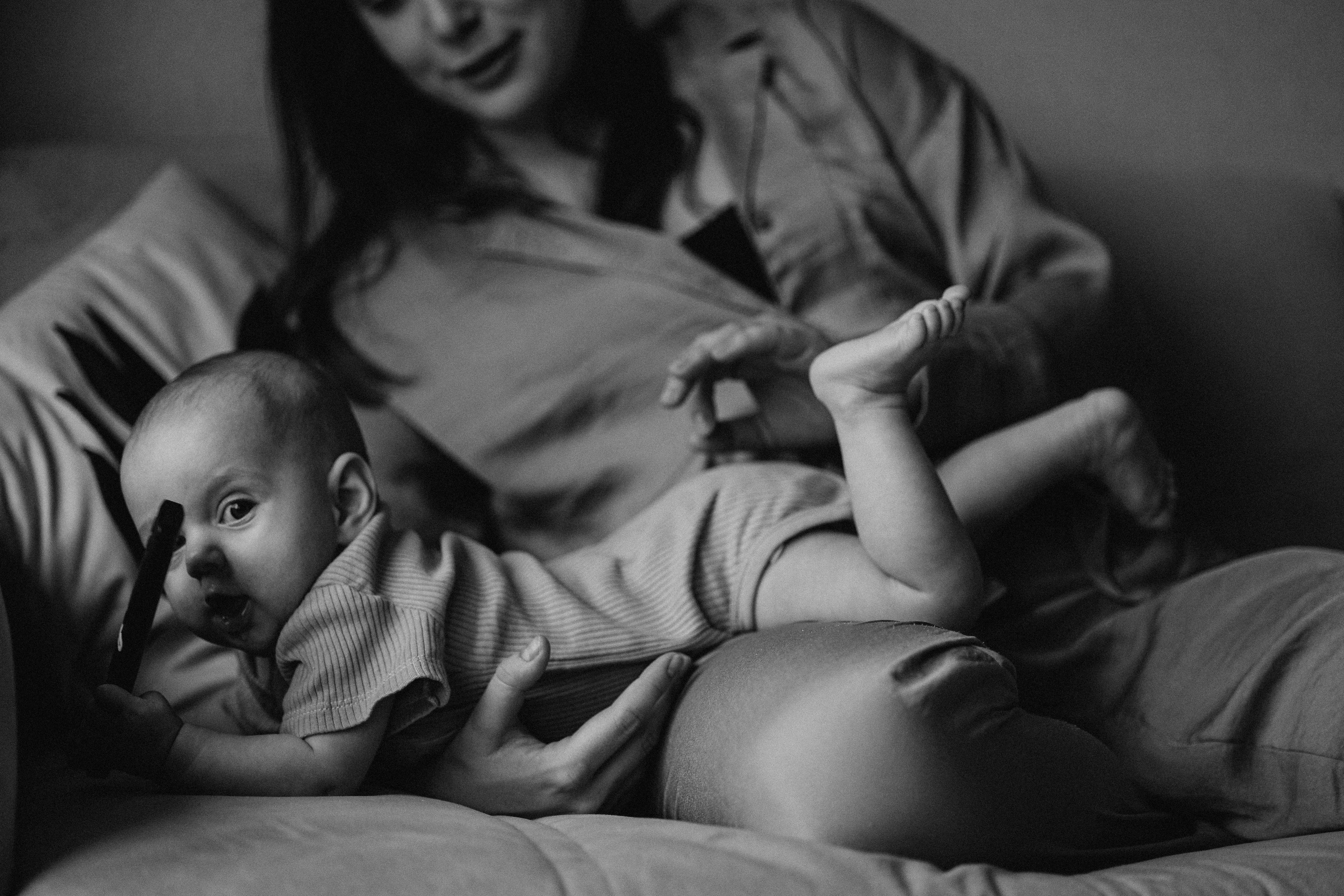 Kira’s 6 Month’s. Fotografa documental de familia e nascimento em Florianópolis SC Daria Ermolaev