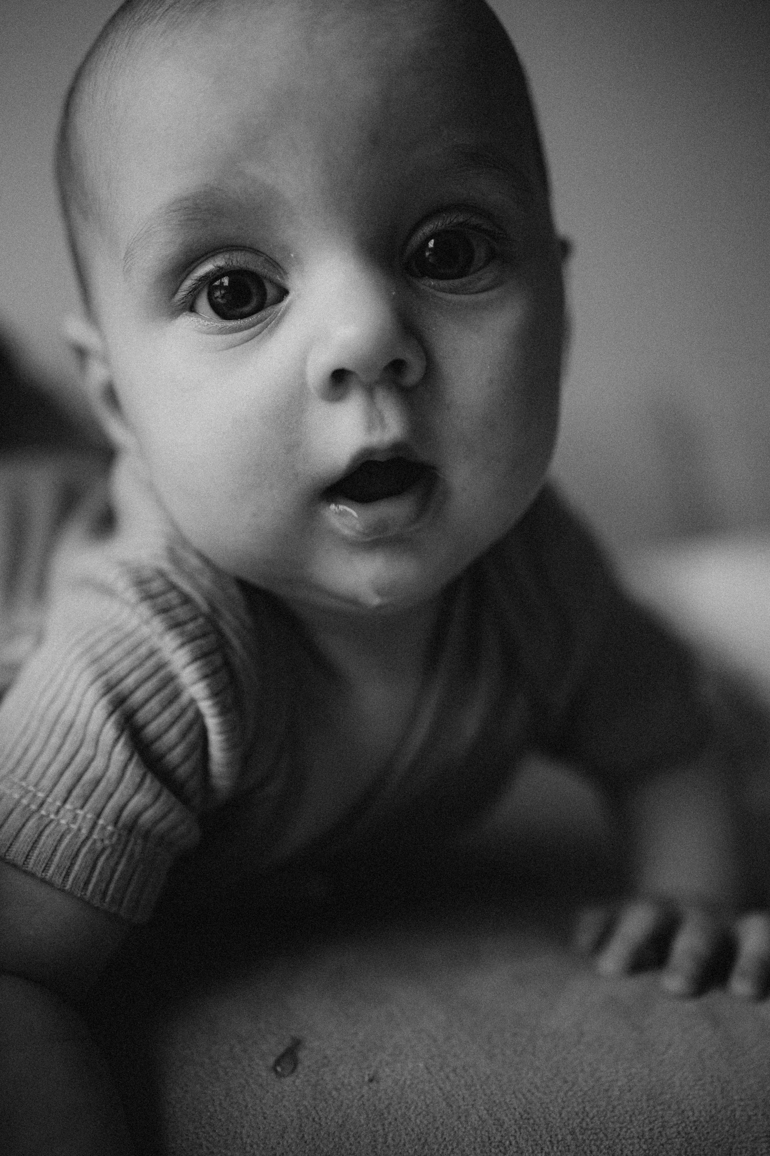 Kira’s 6 Month’s. Fotografa documental de familia e nascimento em Florianópolis SC Daria Ermolaev