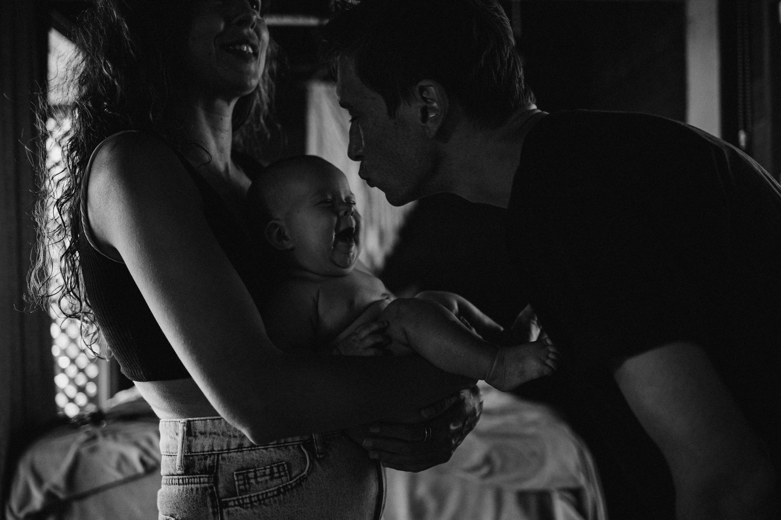 The Story of Flora. Fotografa de família e crianças em Florianópolis SC Daria Ermolaev