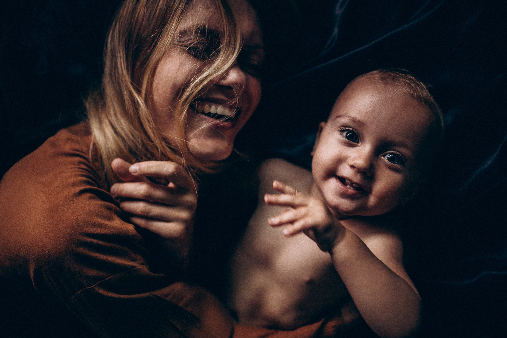 Katerina & Leo. Fotografa documental de familia e nascimento em Florianópolis SC Daria Ermolaev