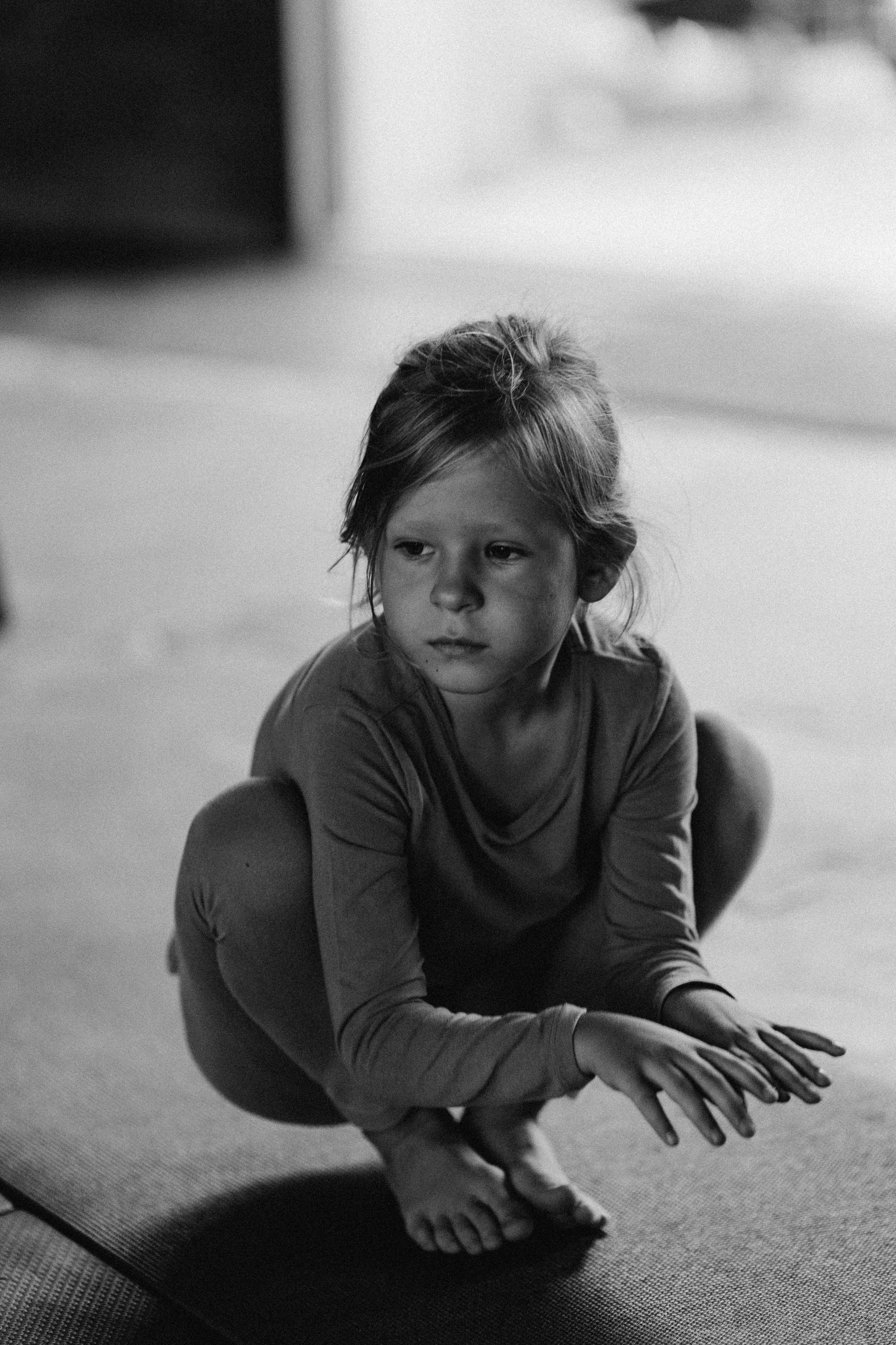 Yoga Kids. Fotografa documental de familia e nascimento em Florianópolis SC Daria Ermolaev