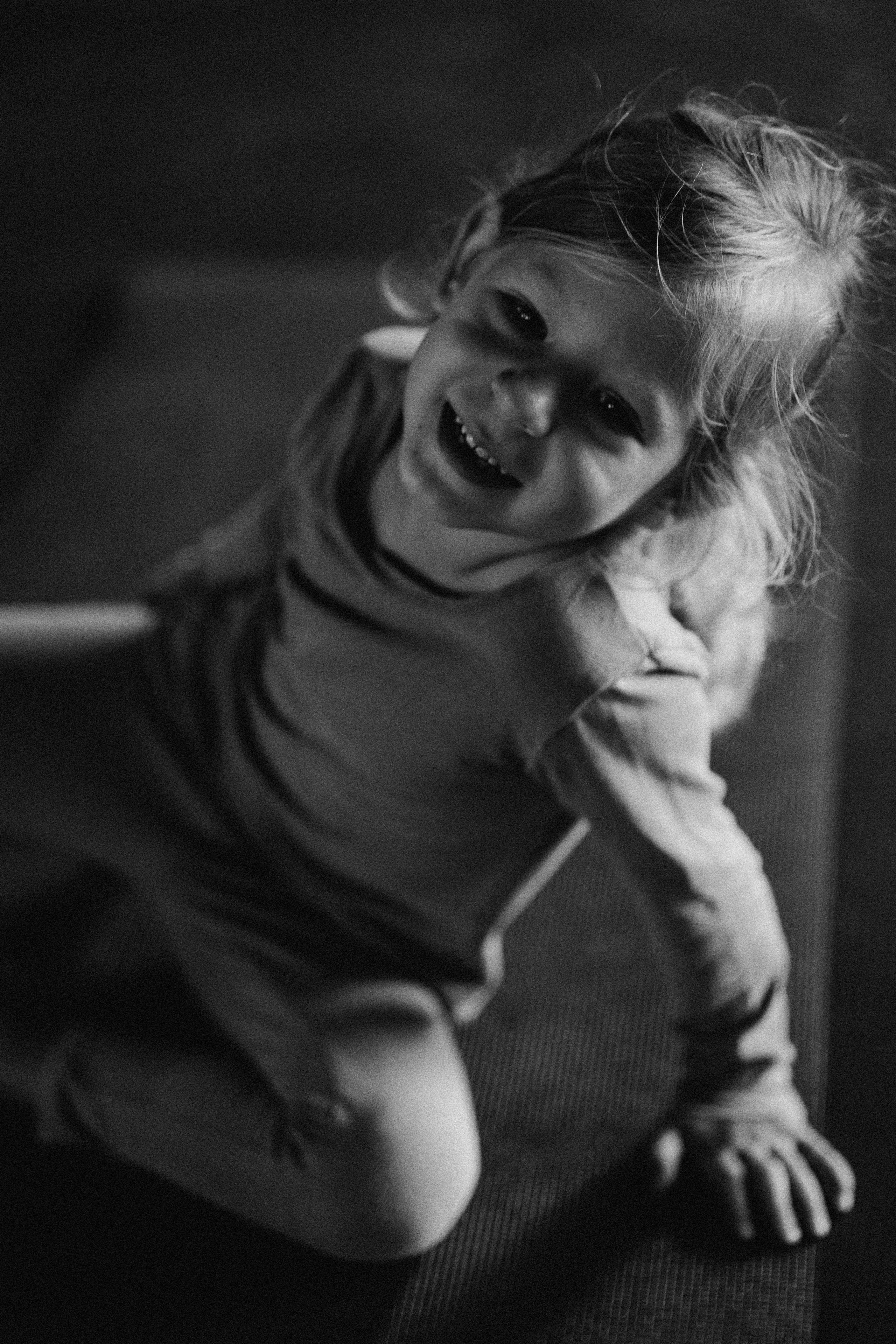 Yoga Kids. Fotografa documental de familia e nascimento em Florianópolis SC Daria Ermolaev