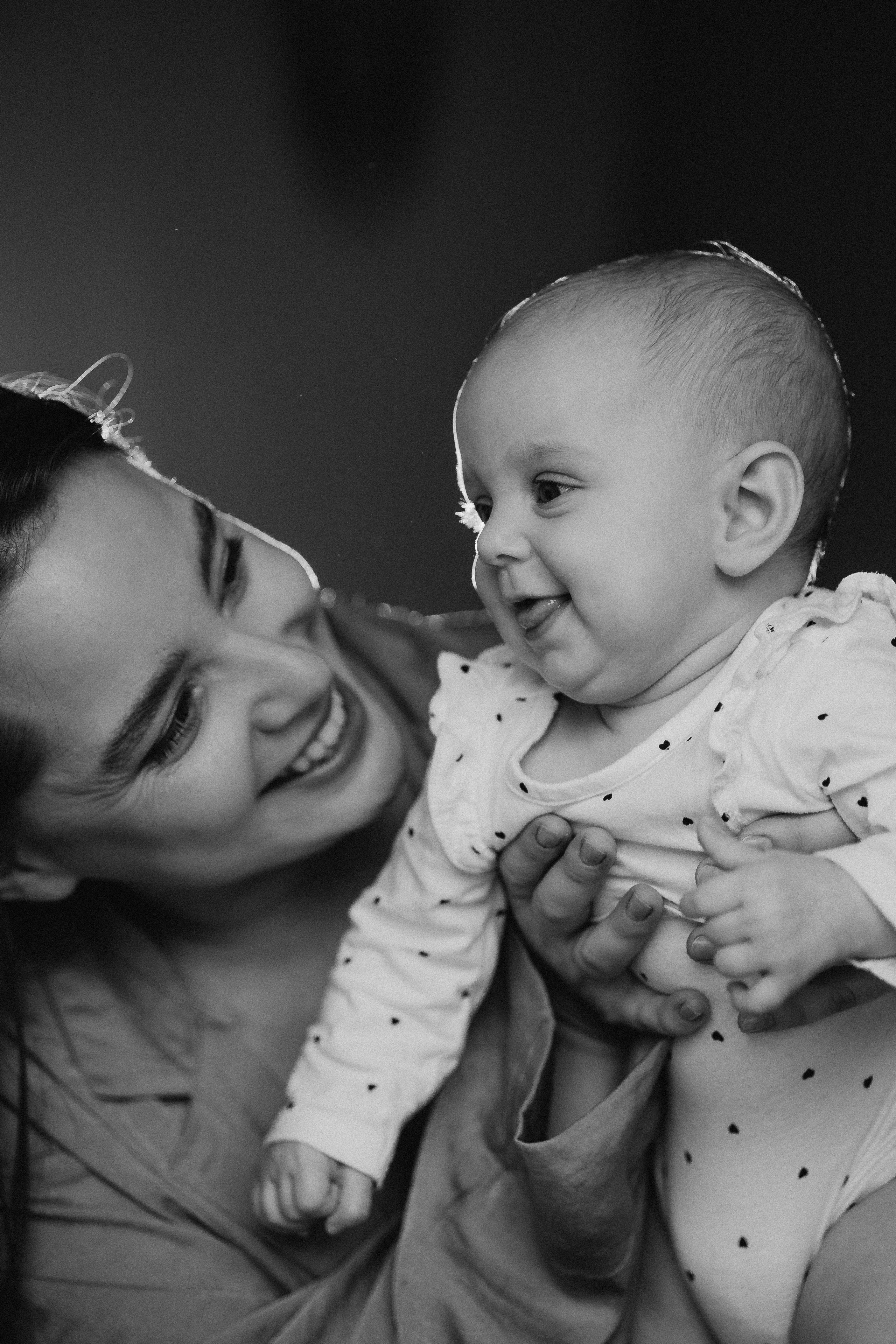 Kira’s 6 Month’s. Fotografa documental de familia e nascimento em Florianópolis SC Daria Ermolaev