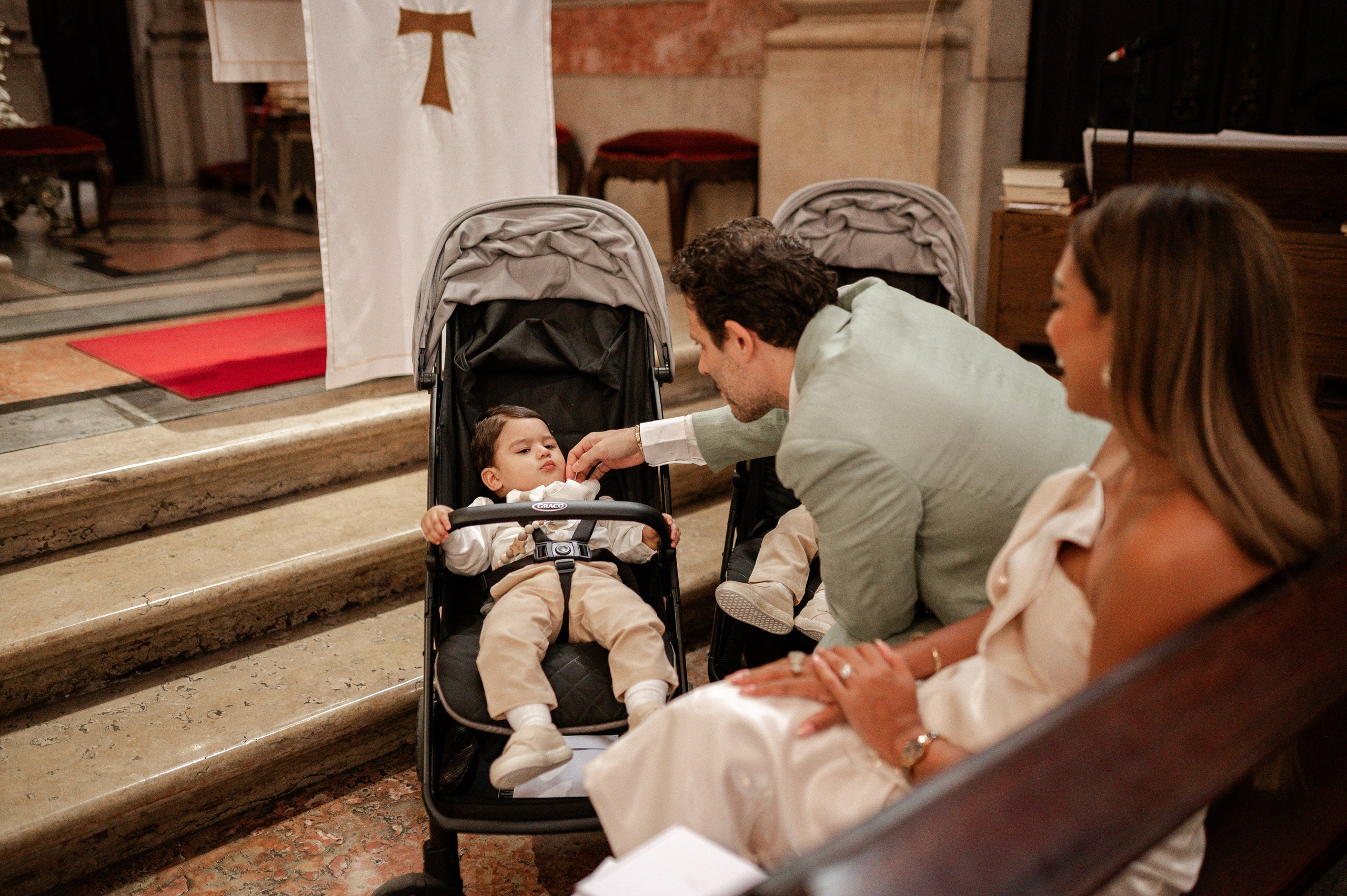 Фотосъёмка крестин — тёплые и значимые моменты. Ваш фотограф в Лиссабоне — Анна Белова