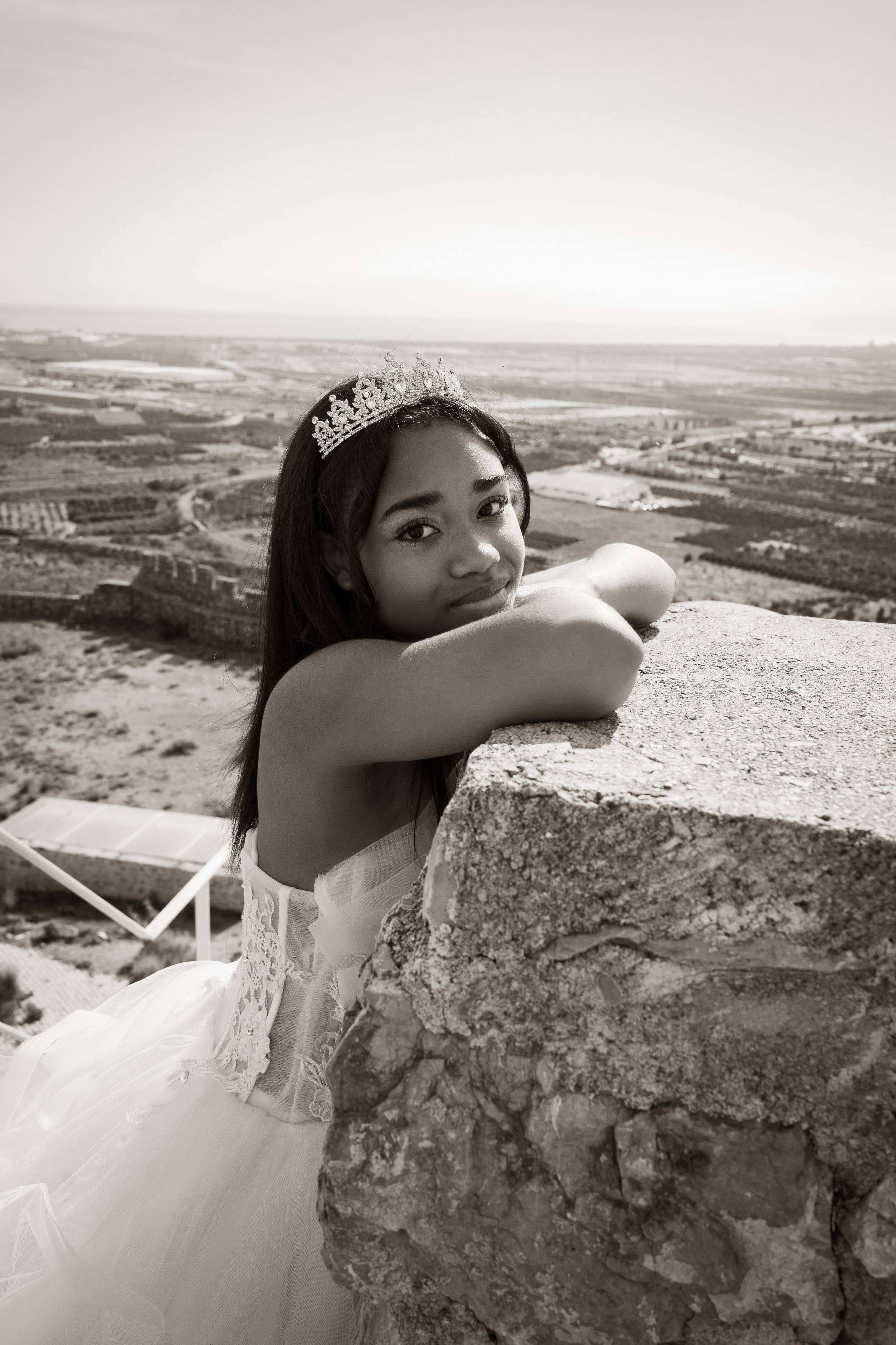 LOS 15 AÑOS DE SOFÍA. Fotógrafa Olena Petryk. Realizo sesiones de fotos en Puerto de Sagunto