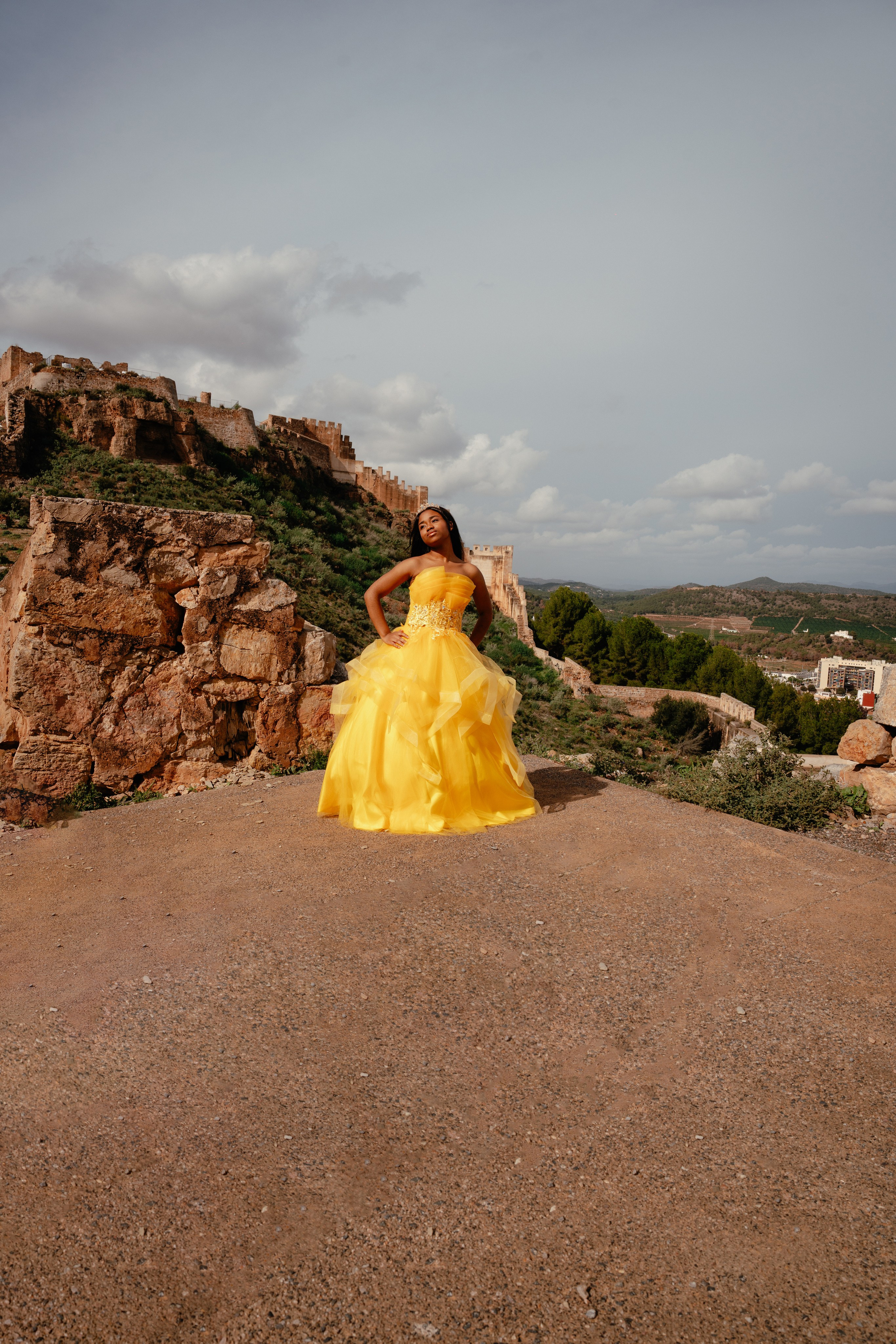 LOS 15 AÑOS DE SOFÍA. Fotógrafa Olena Petryk. Realizo sesiones de fotos en Puerto de Sagunto