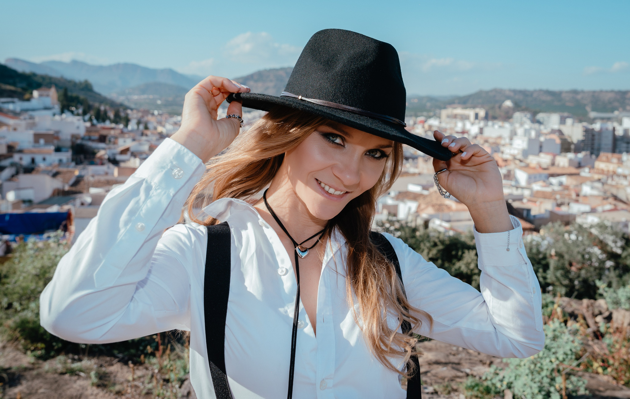 FOTOGRAFÍA DE JOYERÍA. Fotógrafa Olena Petryk. Realizo sesiones de fotos en Puerto de Sagunto