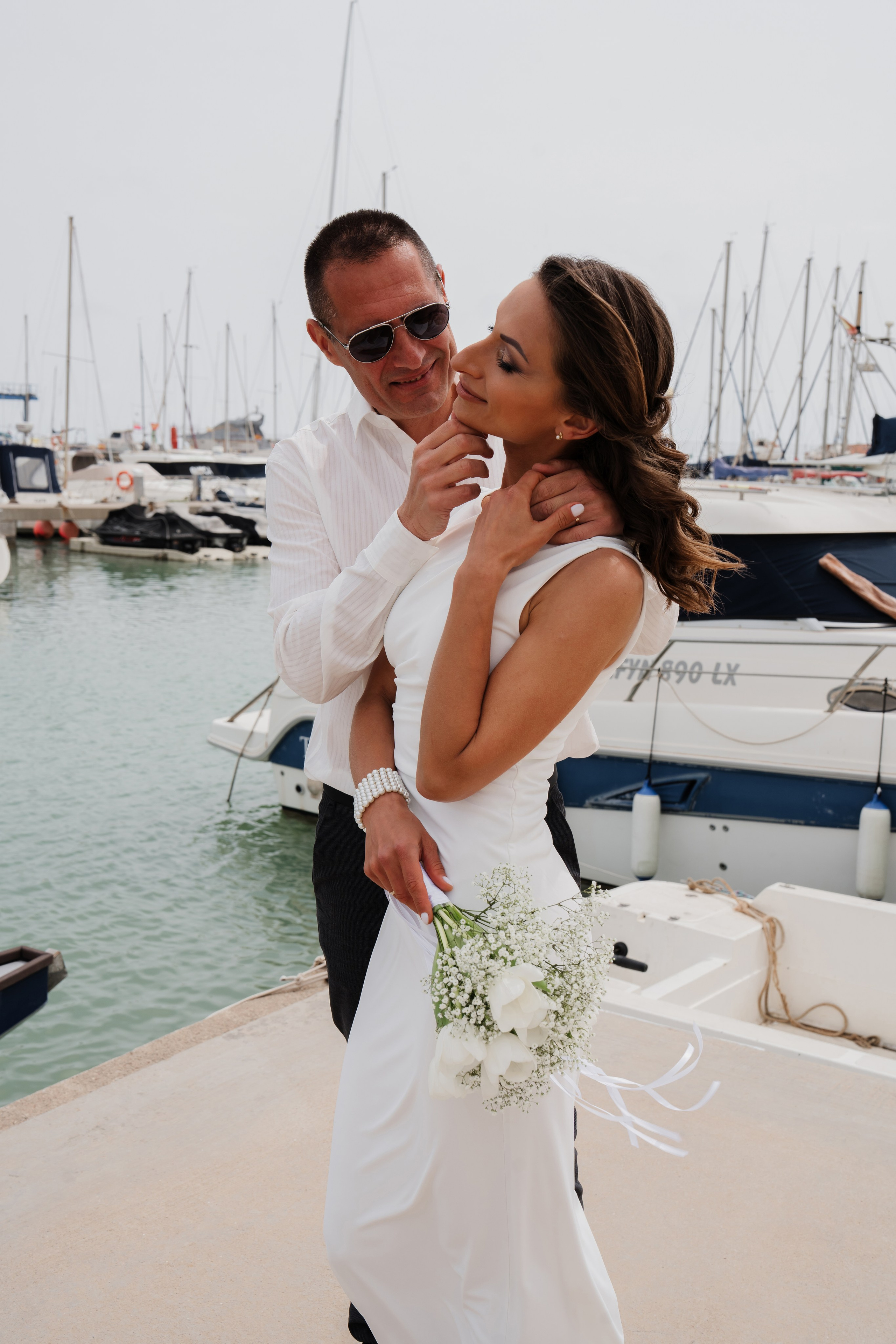 OKSI Y JAVI. Fotógrafa Olena Petryk. Realizo sesiones de fotos en Puerto de Sagunto
