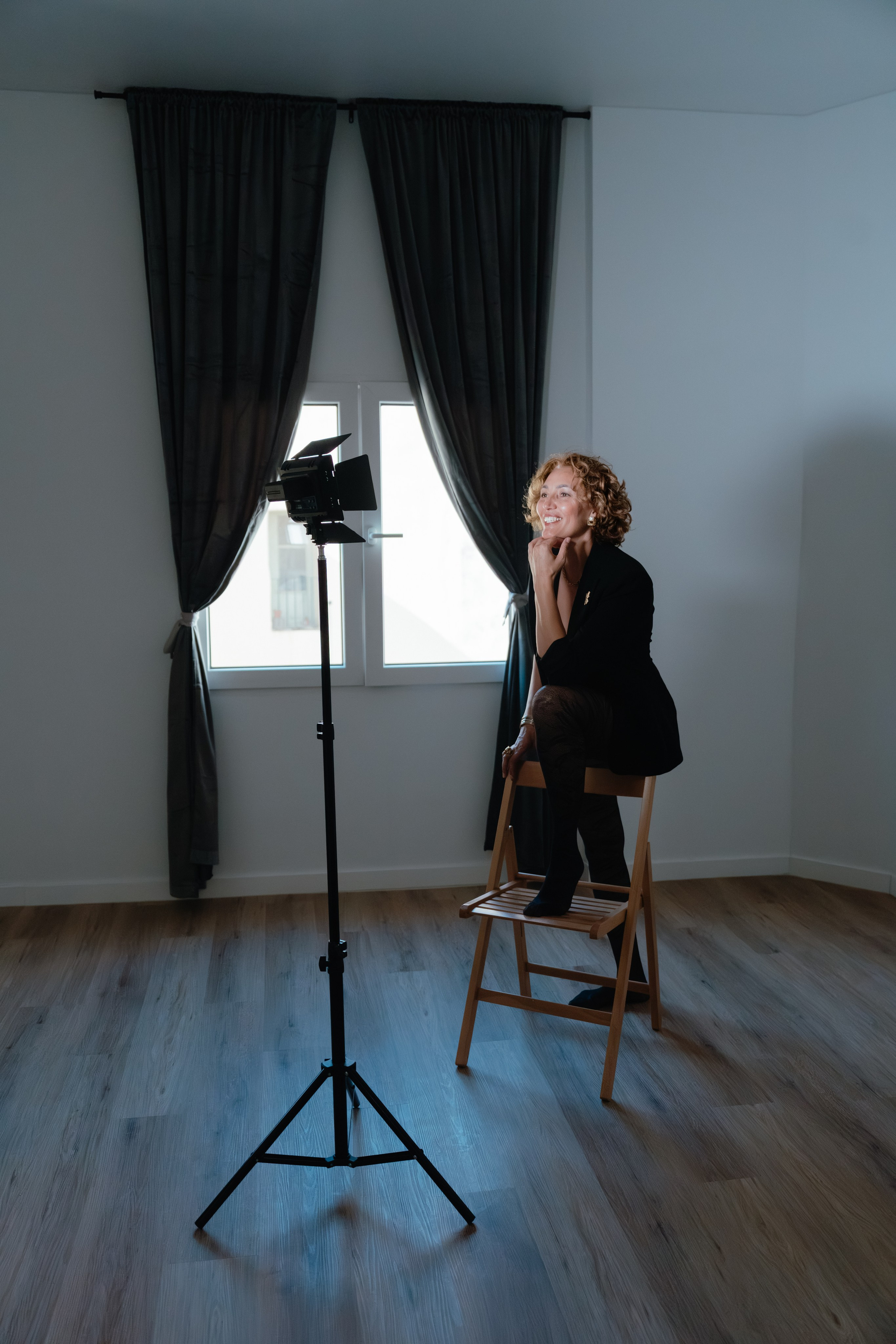 Contactos. Fotógrafa Olena Petryk. Realizo sesiones de fotos en Puerto de Sagunto