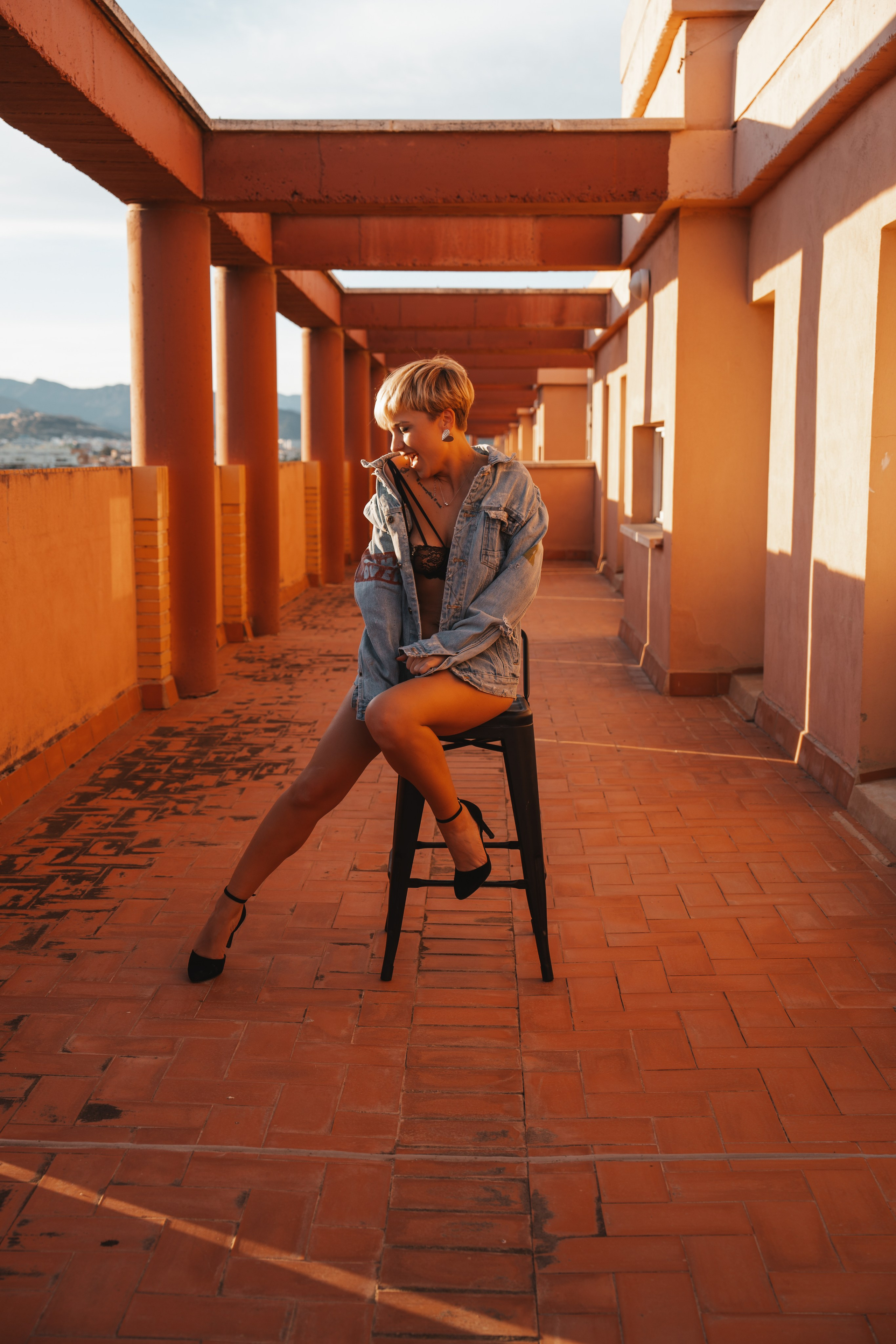 VIKI. Fotógrafa Olena Petryk. Realizo sesiones de fotos en Puerto de Sagunto