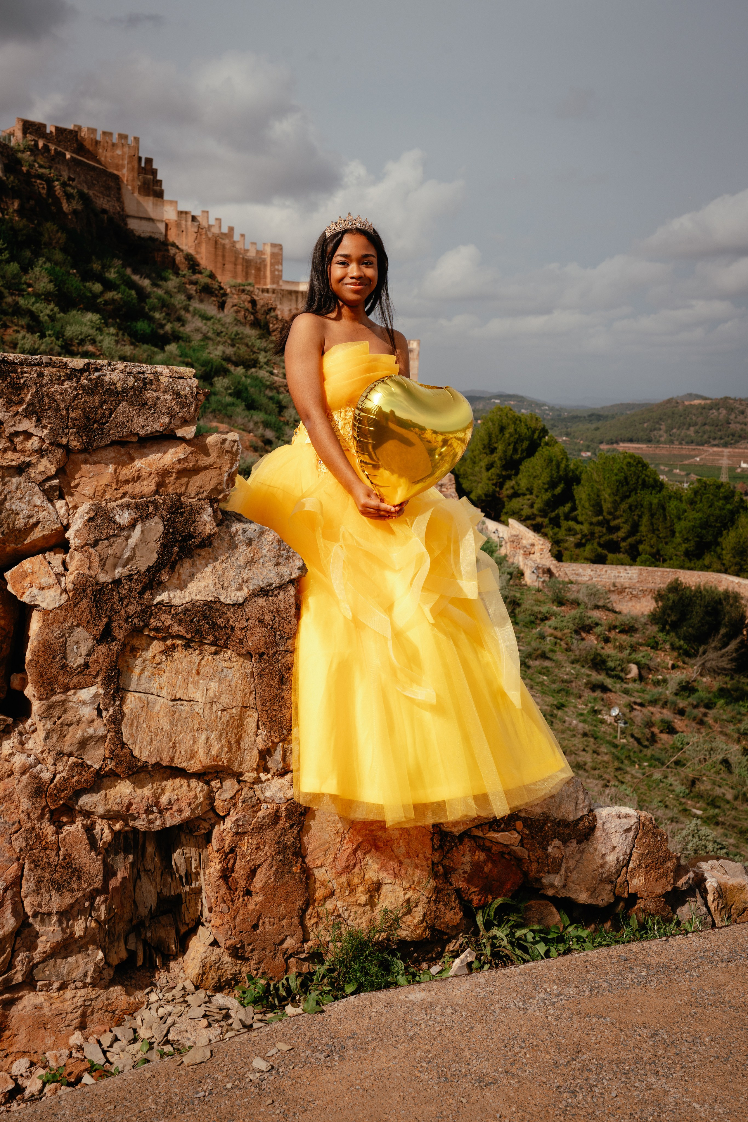LOS 15 AÑOS DE SOFÍA. Fotógrafa Olena Petryk. Realizo sesiones de fotos en Puerto de Sagunto