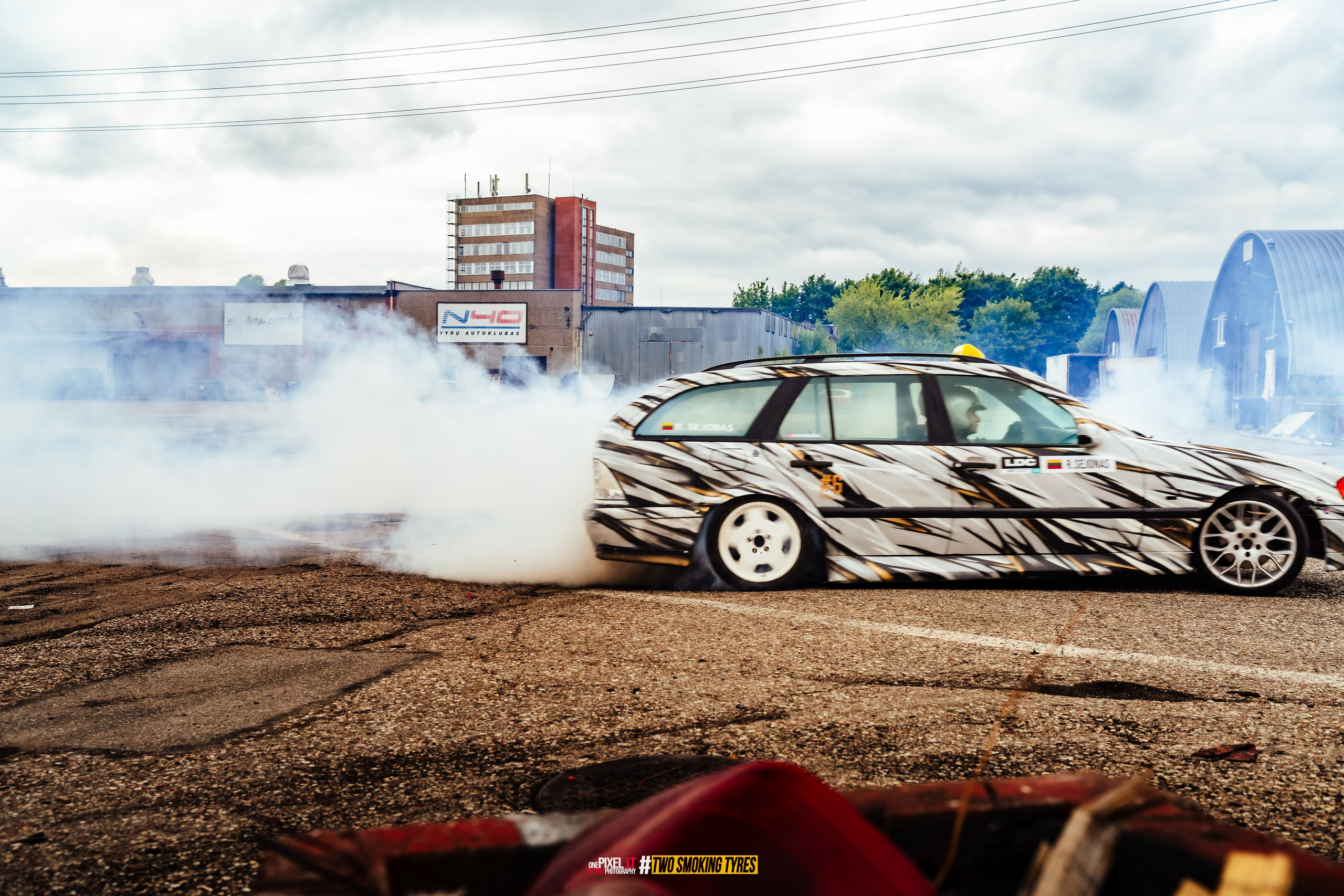 Side to Side #DRIFTDAY. OnePIXEL