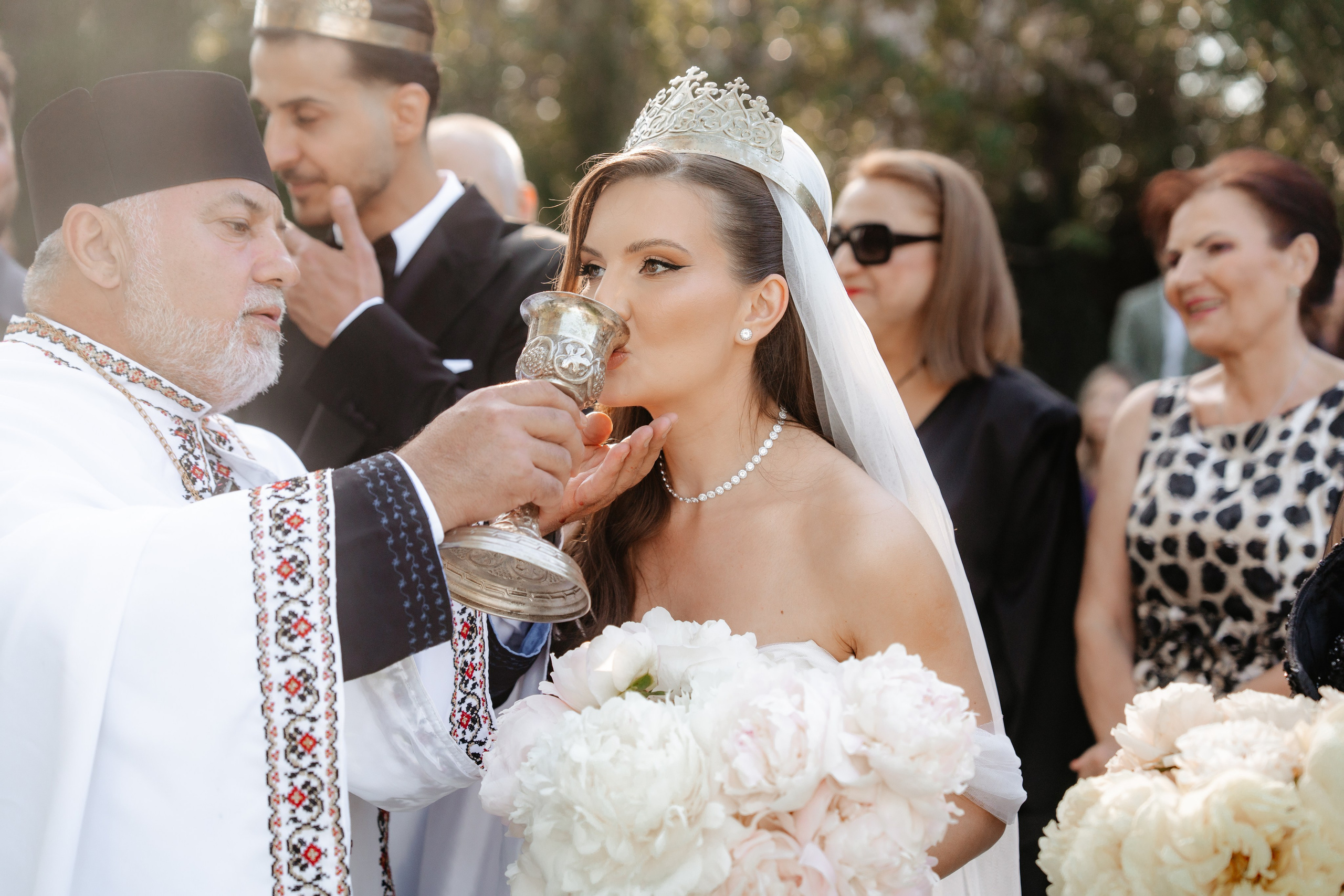 Nunta Ana si Andrei — Love story de Mai. Fotografi de nunta in Bucuresti, Iulia si Stefan Ovidiu