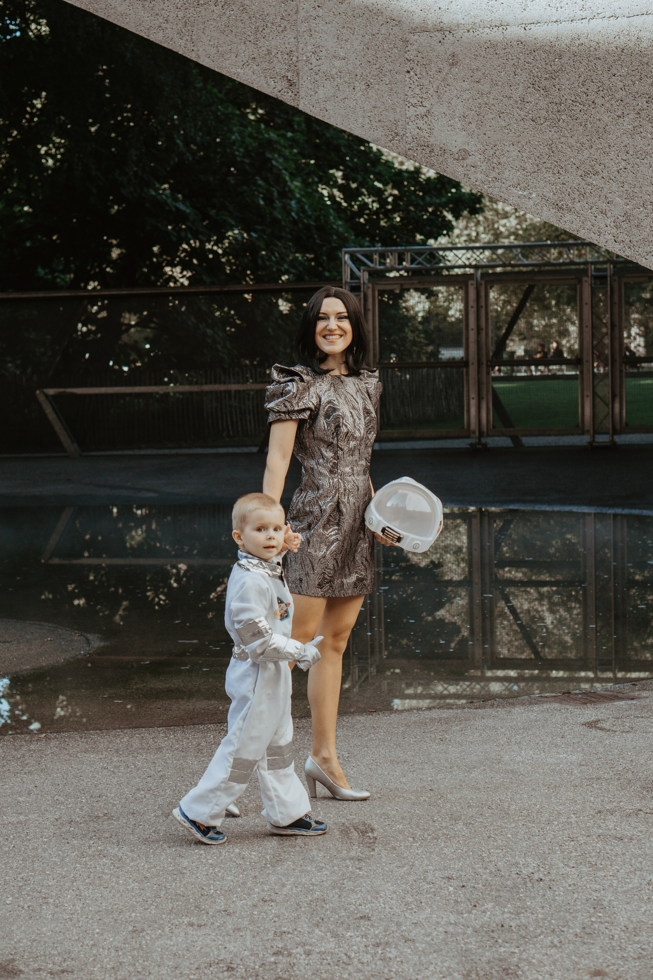 Brave astronaut and beautiful alien. Family photographer Aargau Zurich