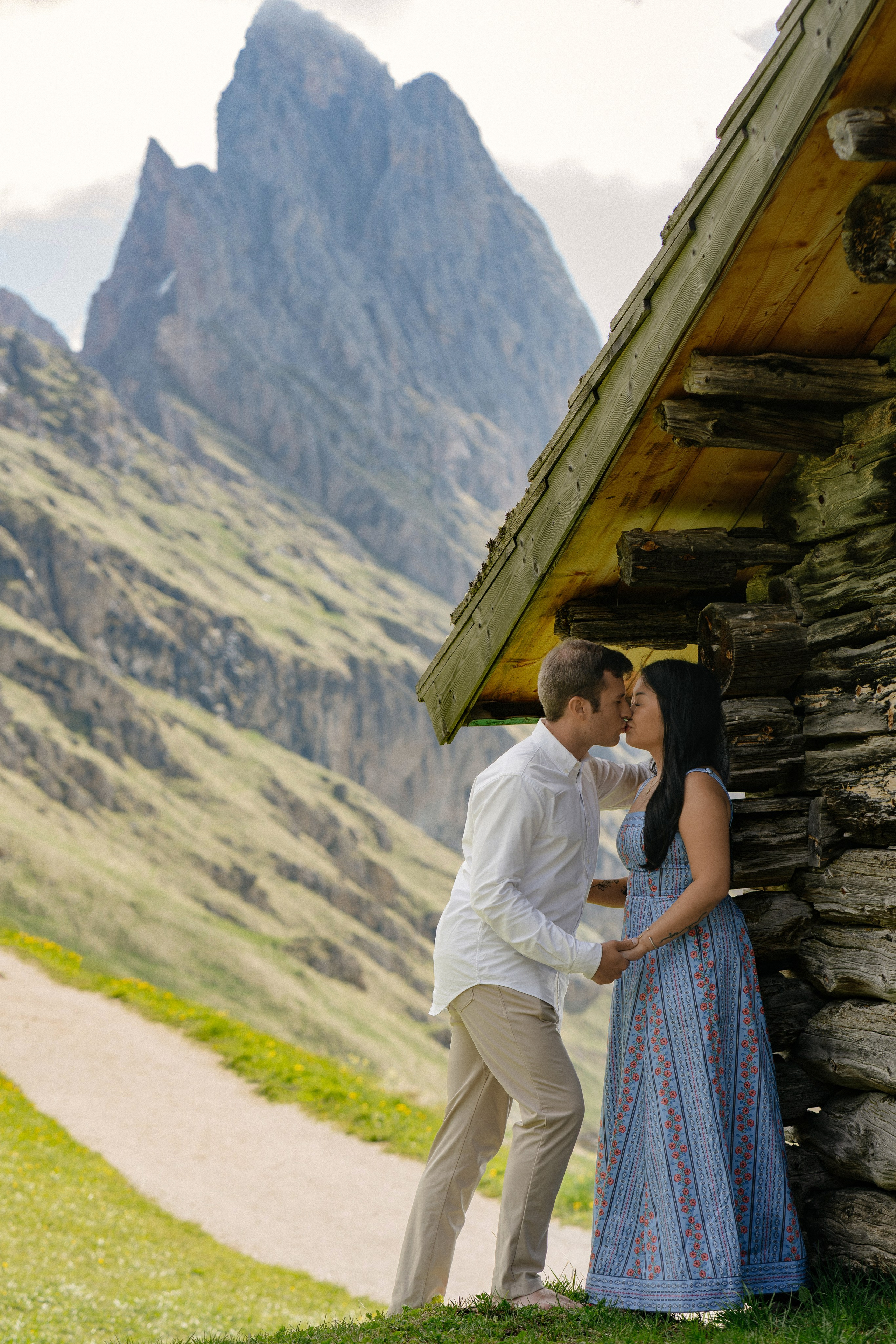 M & J (Seceda, Dolomites, Italy). Marriage Proposal Photographer in Verona, Lake Garda and Dolomites| Diana Fedrigo