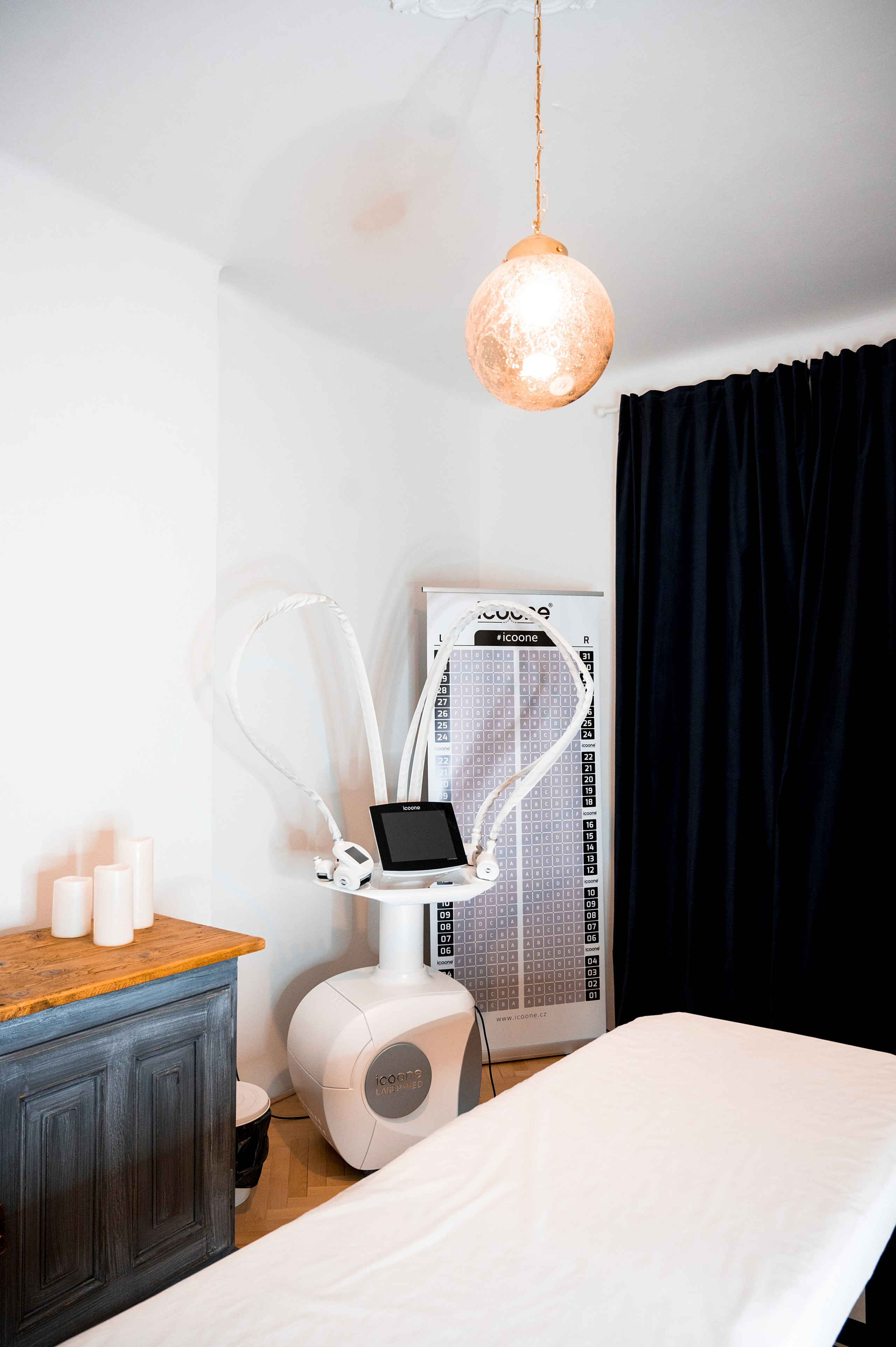 Saint Monica beauty studio in Prague. ANNA-MARIA PHOTO CONTENT CREATOR — фотограф, эстет, художник и визуальный эксперт в Instagram, работающий в Праге