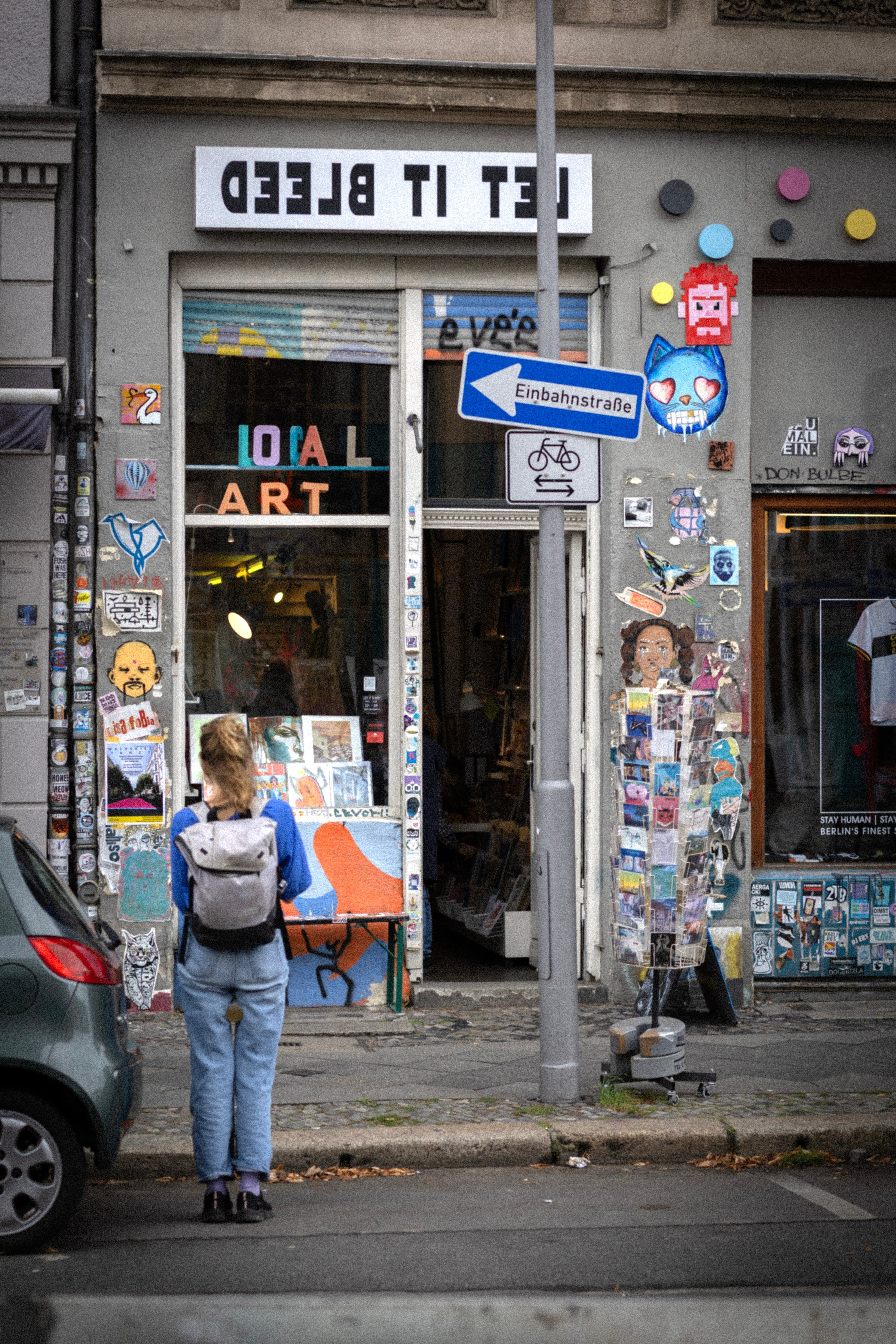 Berliner Mischung (in Farbe). BNW Around Photography