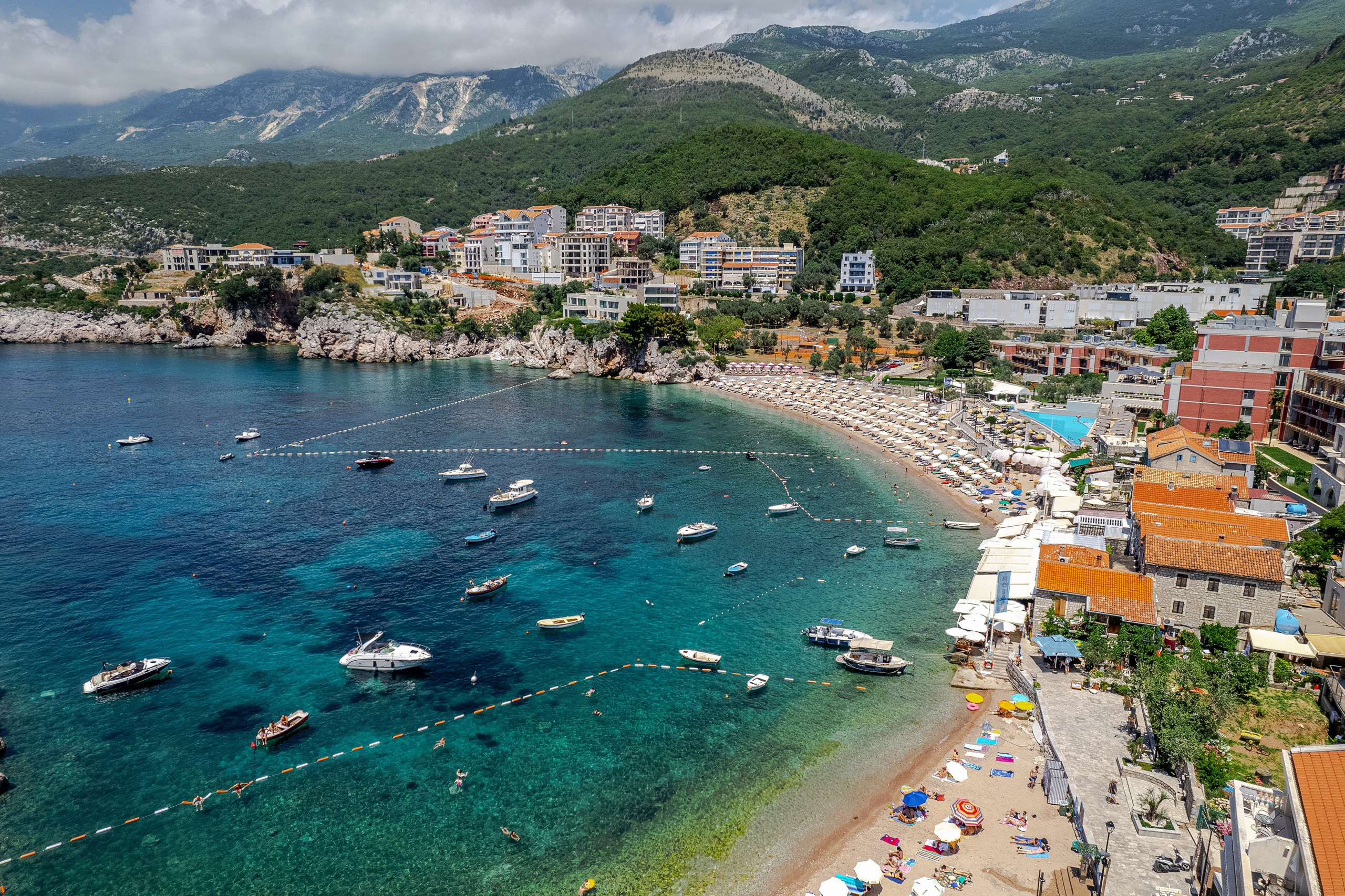 Real Estate Photography. Montenegro. EVAN ARISTOV WEDDING PHOTOGRAPHY — Seattle Wedding Photographer