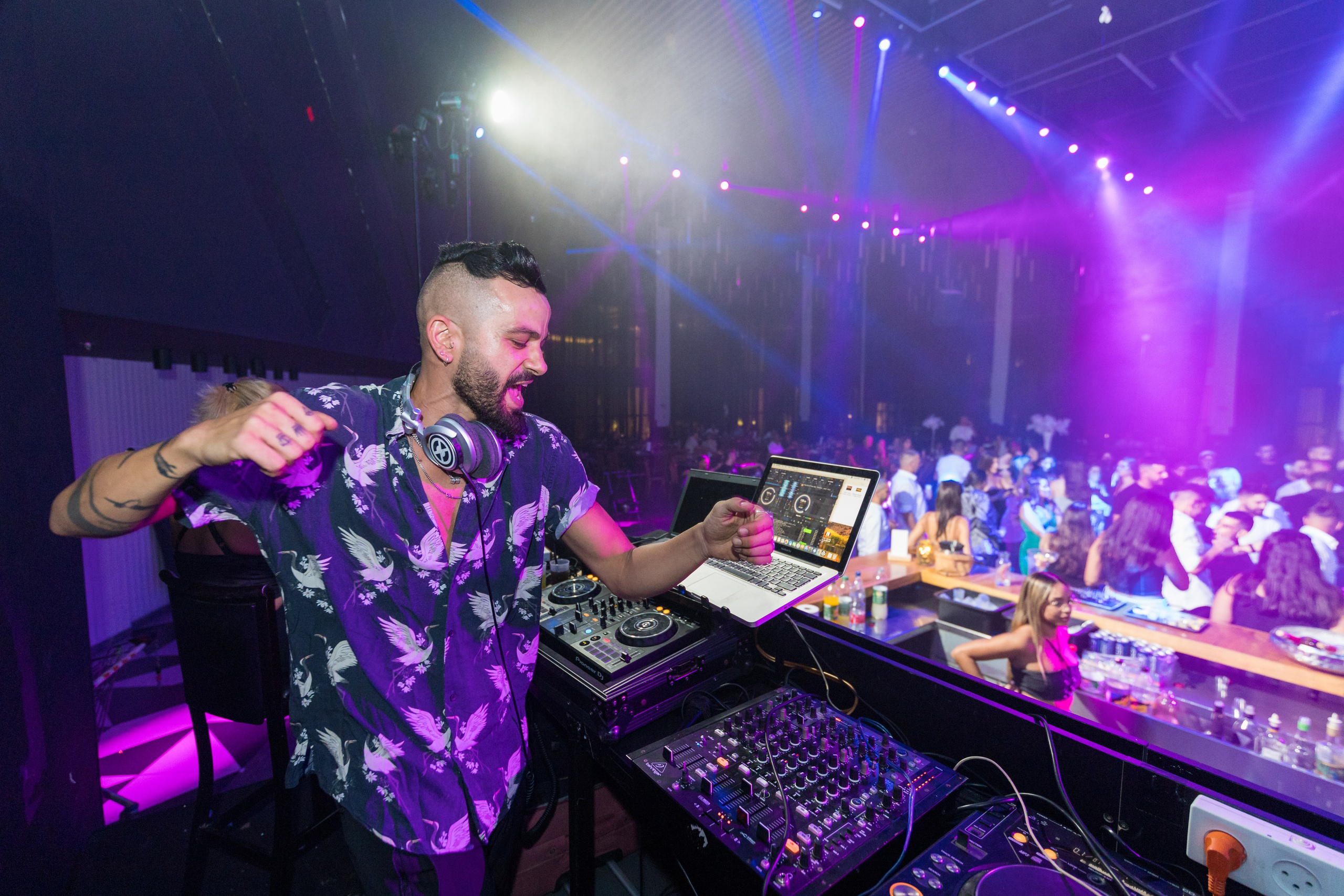 Naria & Yadid. AMIR BUCHNIK PHOTOGRAPHER