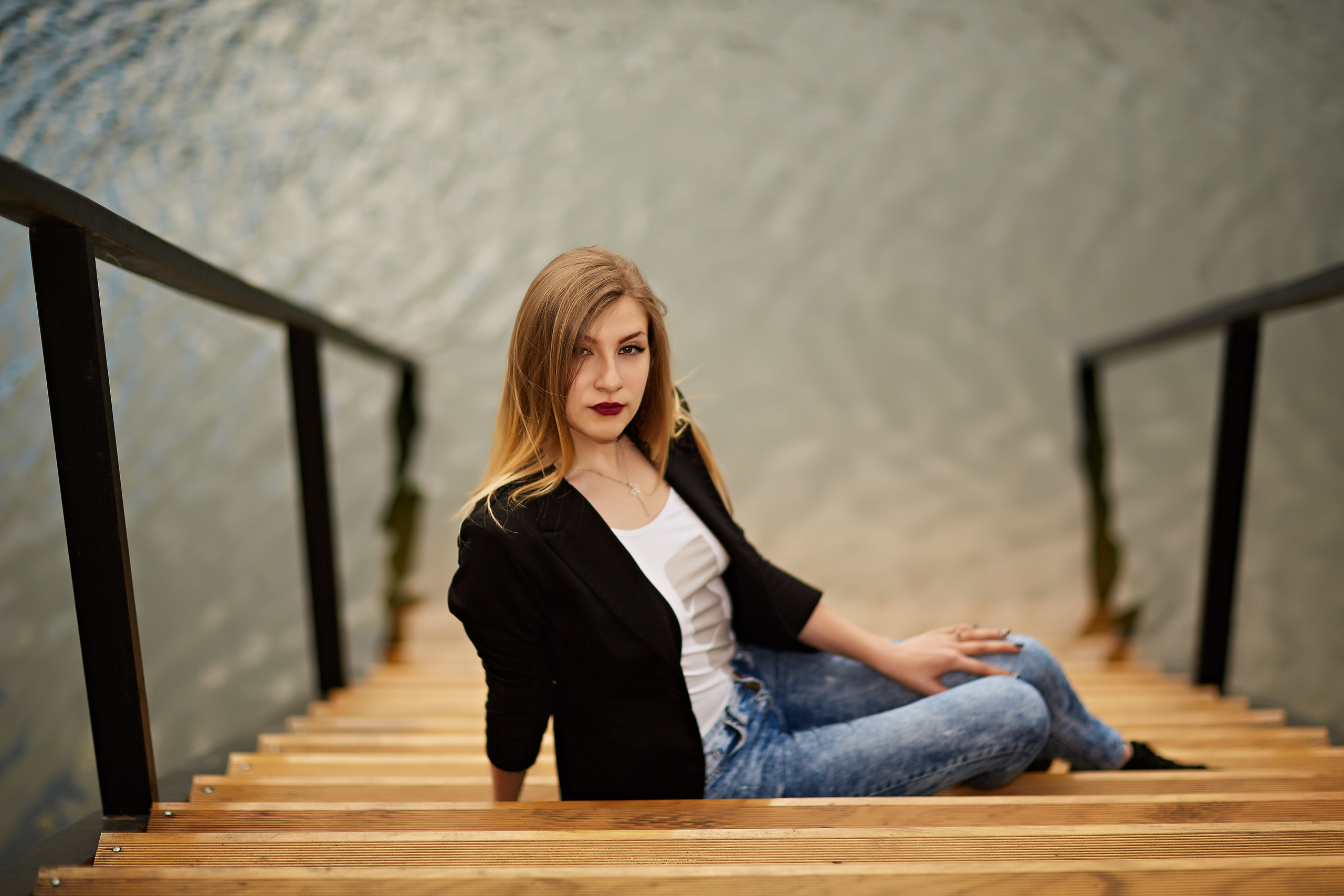 Portrete diverse — 2. Pagina principală