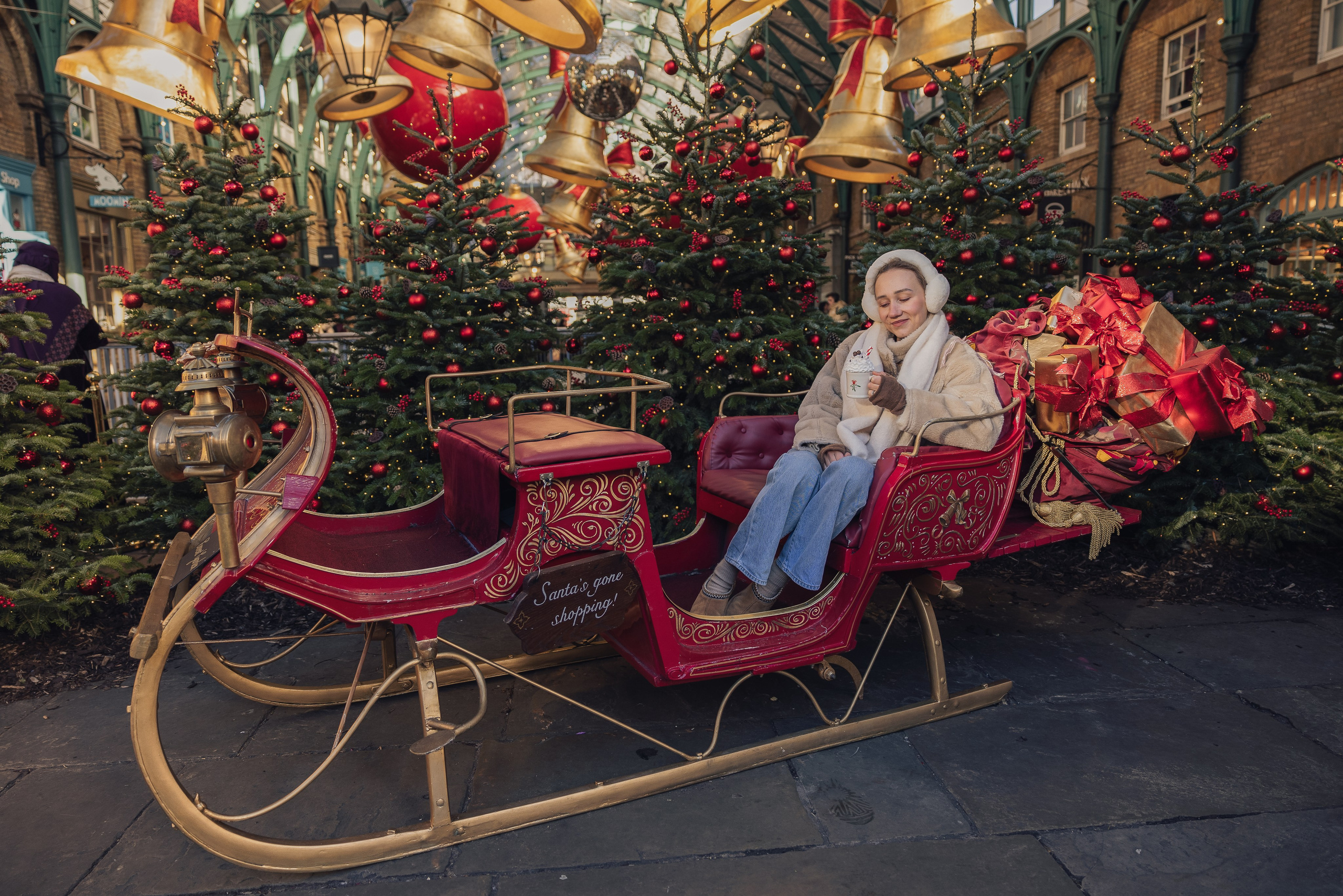 London at Christmas. PHOTOGRAPHER IN LONDON