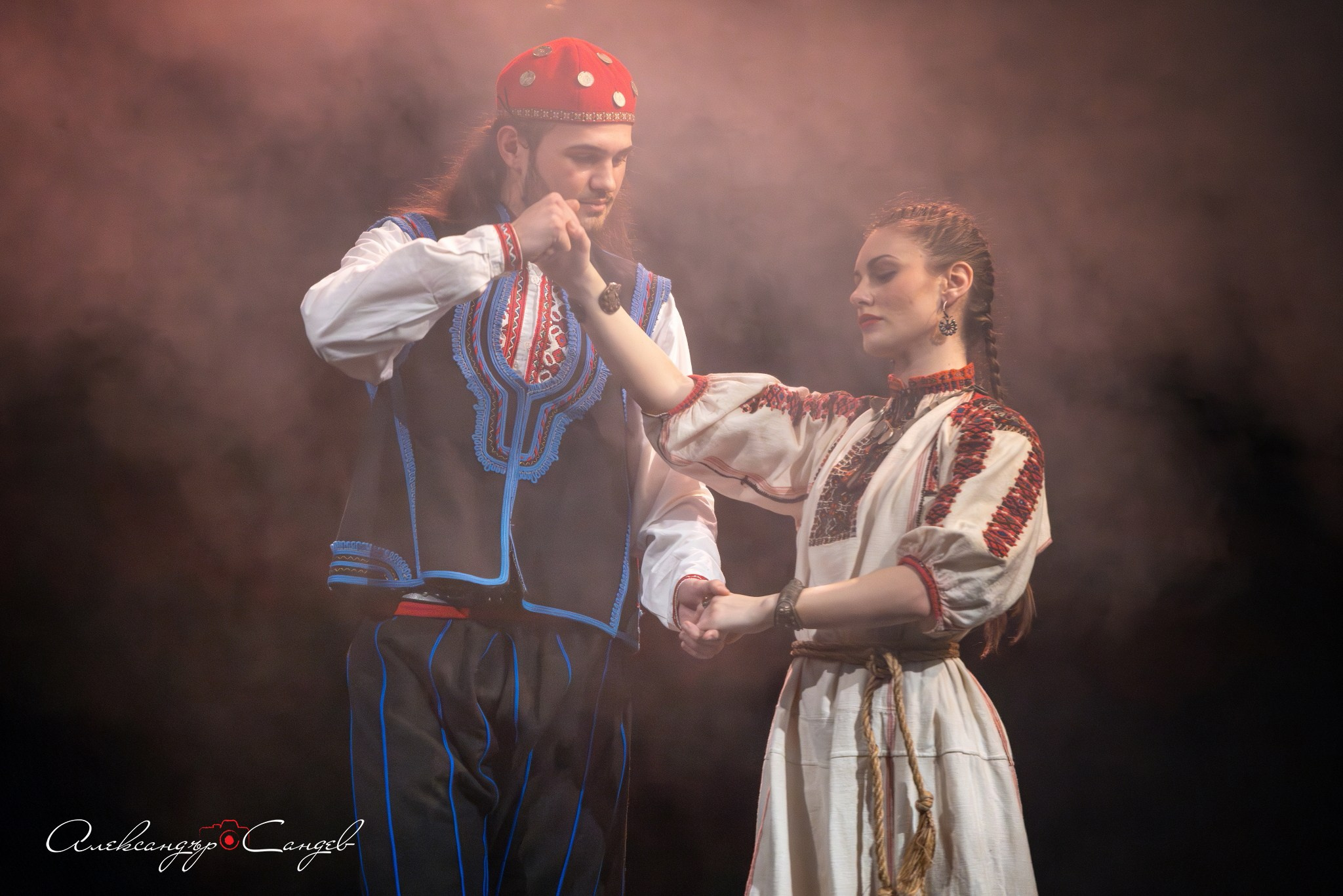 „Змейова сватба“, спектакъл на представителен ансамбъл „Шевица“ - 28.03.2026 -. Александър Сандев - website