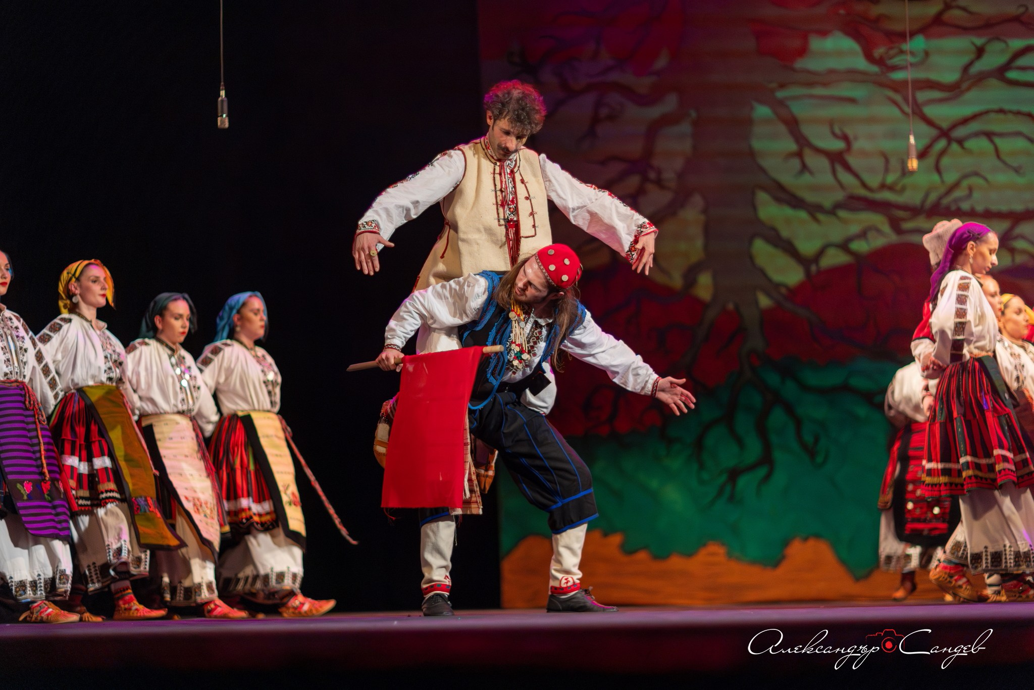 „Змейова сватба“, спектакъл на представителен ансамбъл „Шевица“ - 28.03.2026 -. Александър Сандев - website