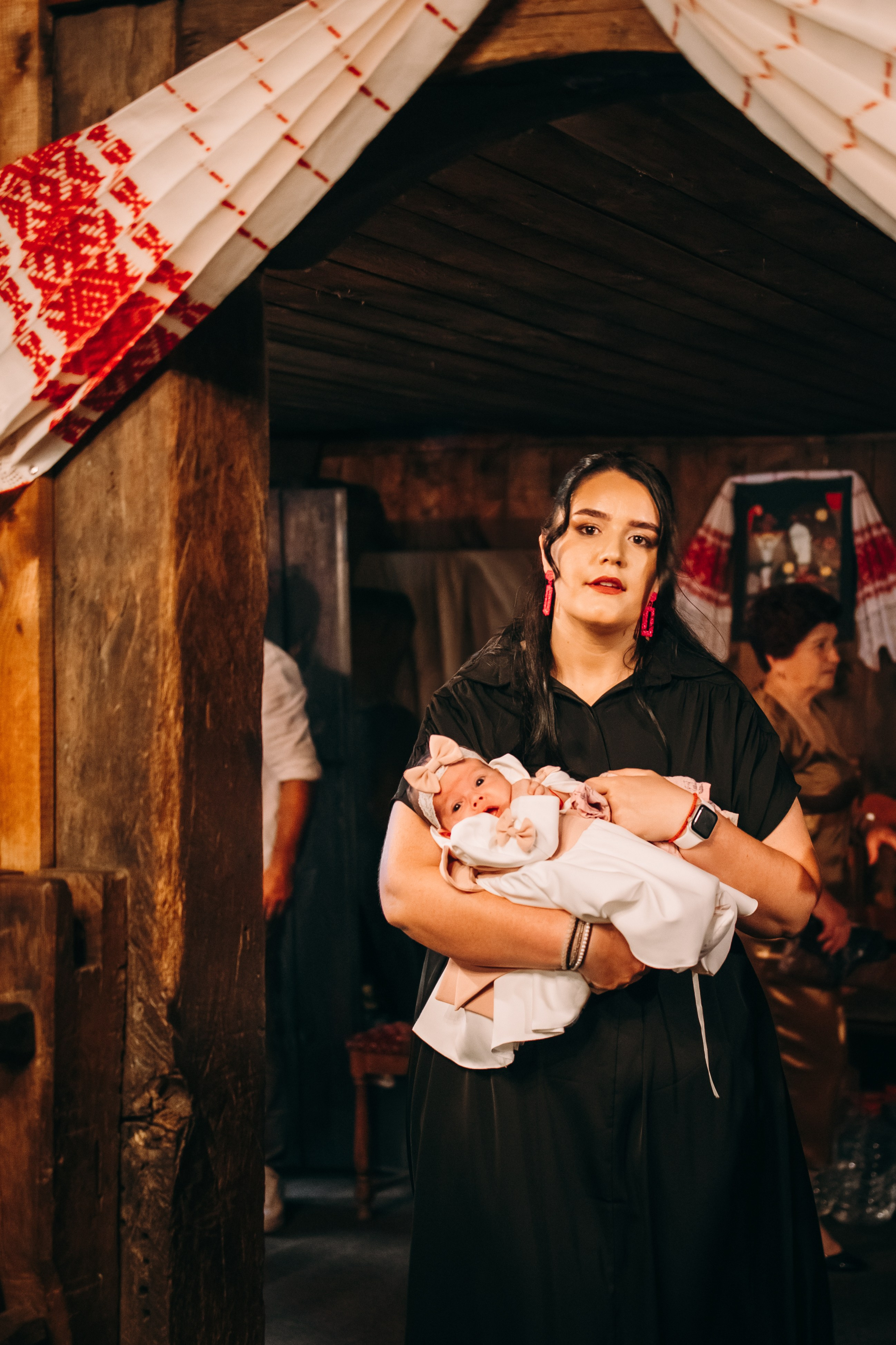 Ședințe foto de portret femei. Fotograf de familie în Oradea Katsiaryna Ciortan
