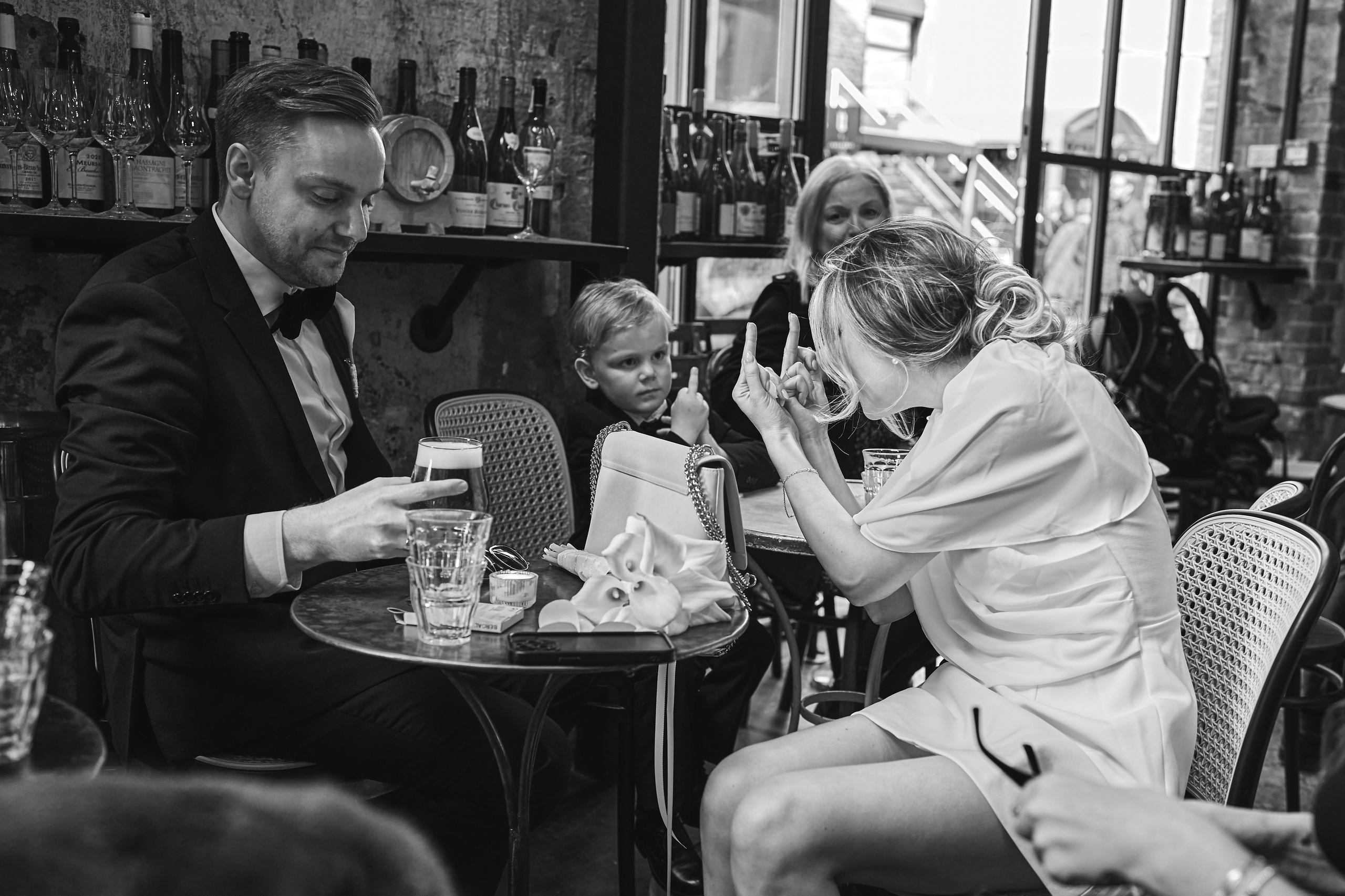 Amy in Oslo. Bryllupsfotograf i Oslo. André Korsak – candid og dokumentarisk fotograf