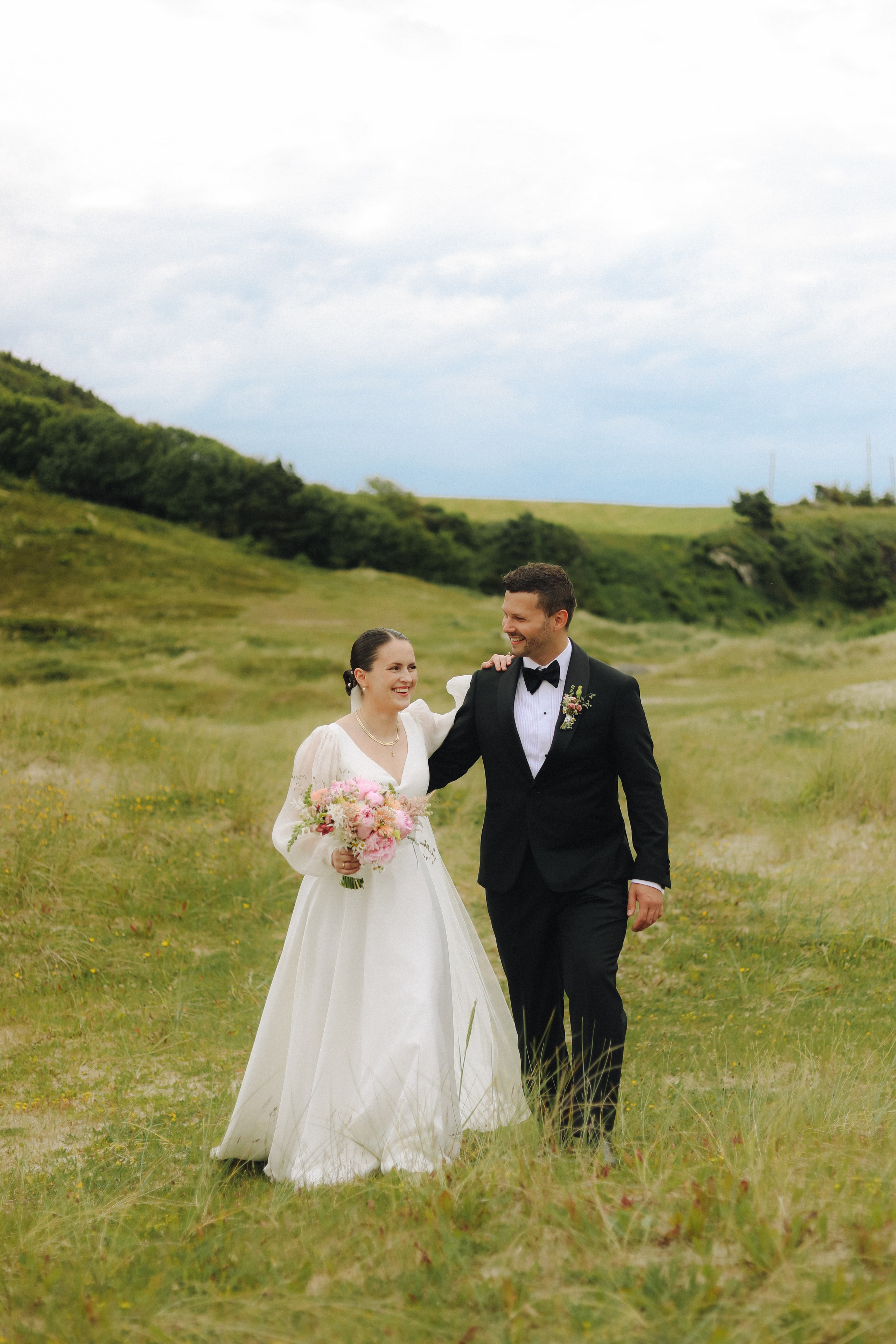 Just lots of love. Warm family & Wedding stories