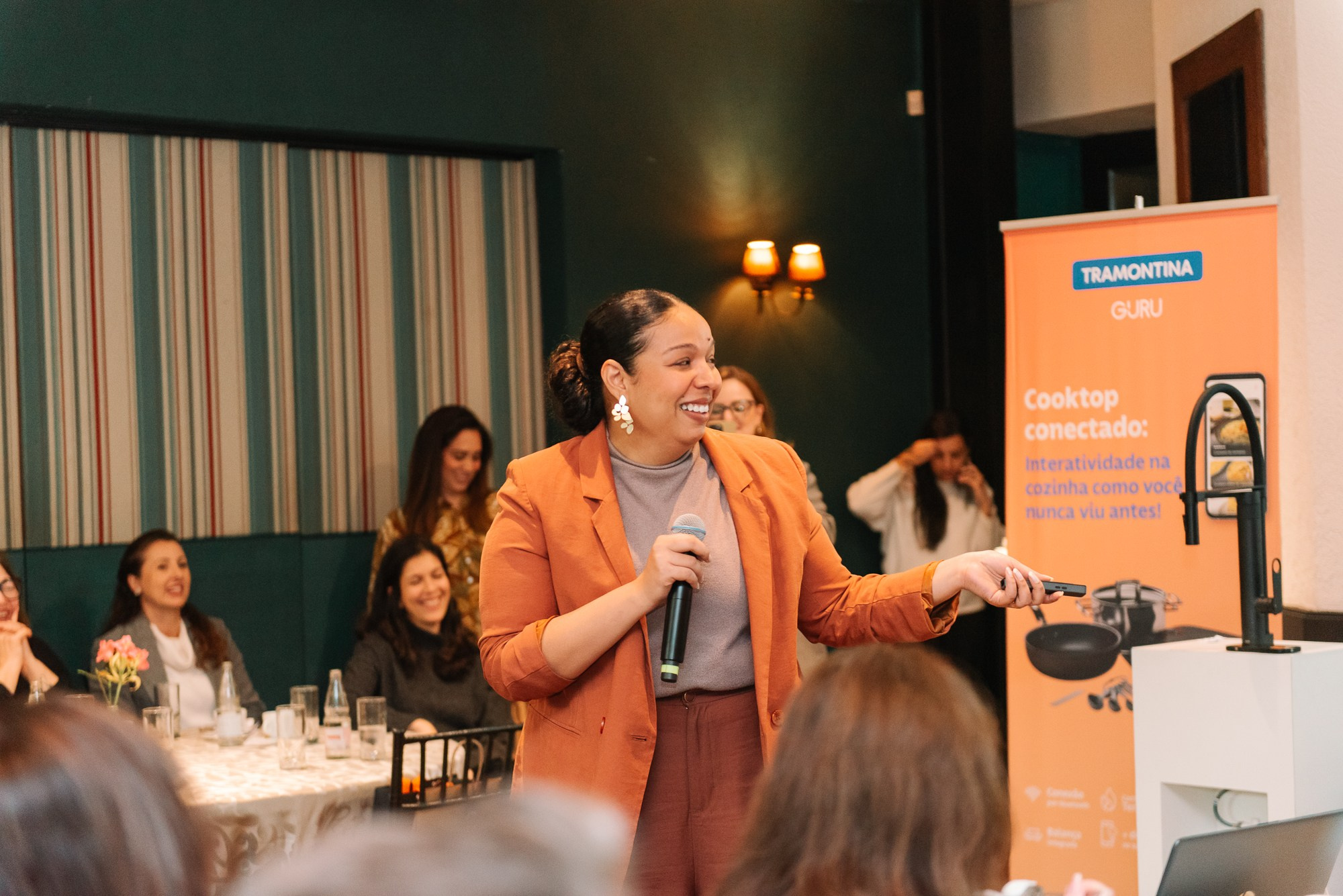 Café + Conteúdo | Casa Pinezi. 78 Imagens