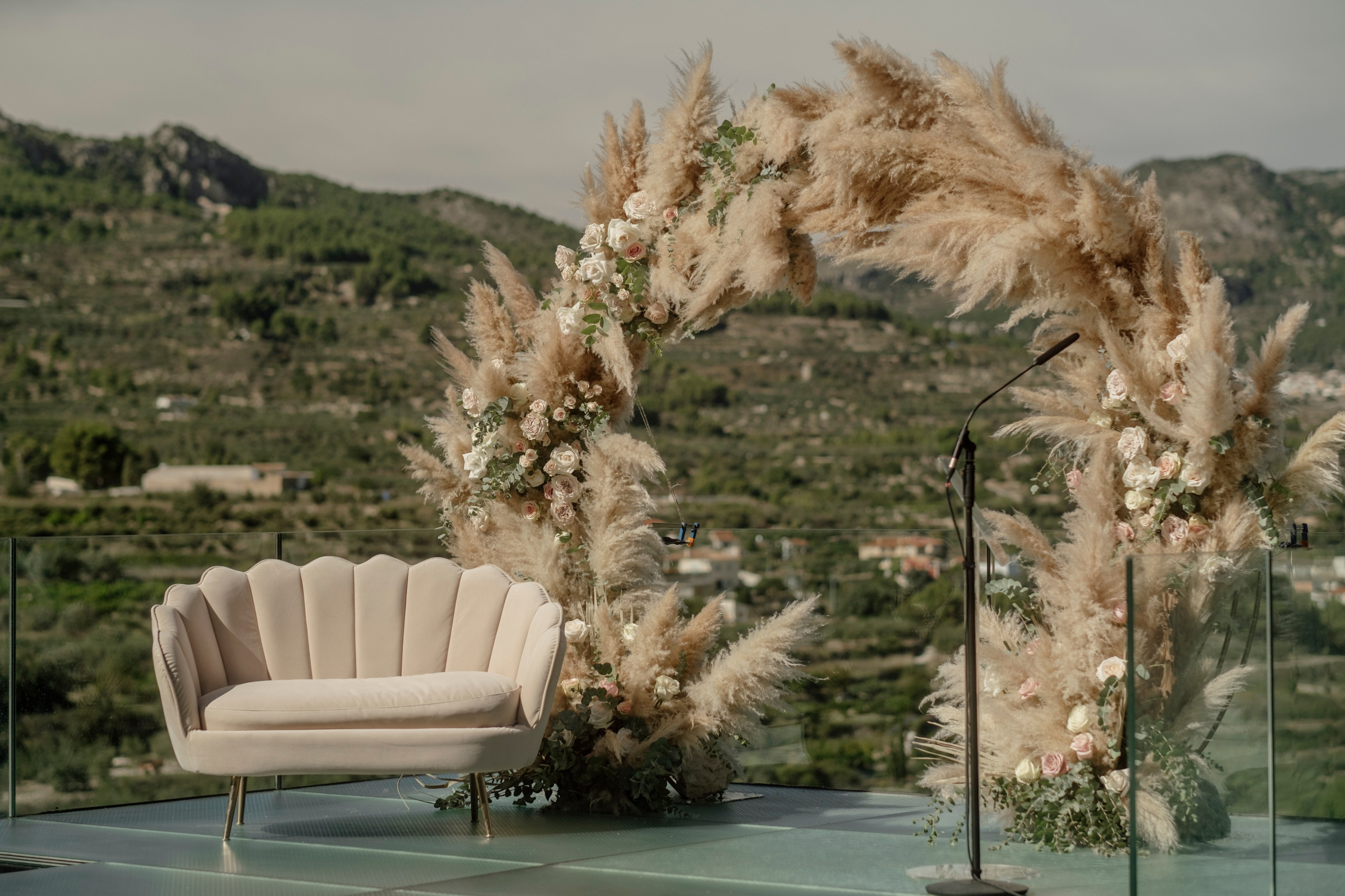 Dasha & Ister. Vivood Landscape. Paola fotógrafo / videografo de bodas en Barcelona