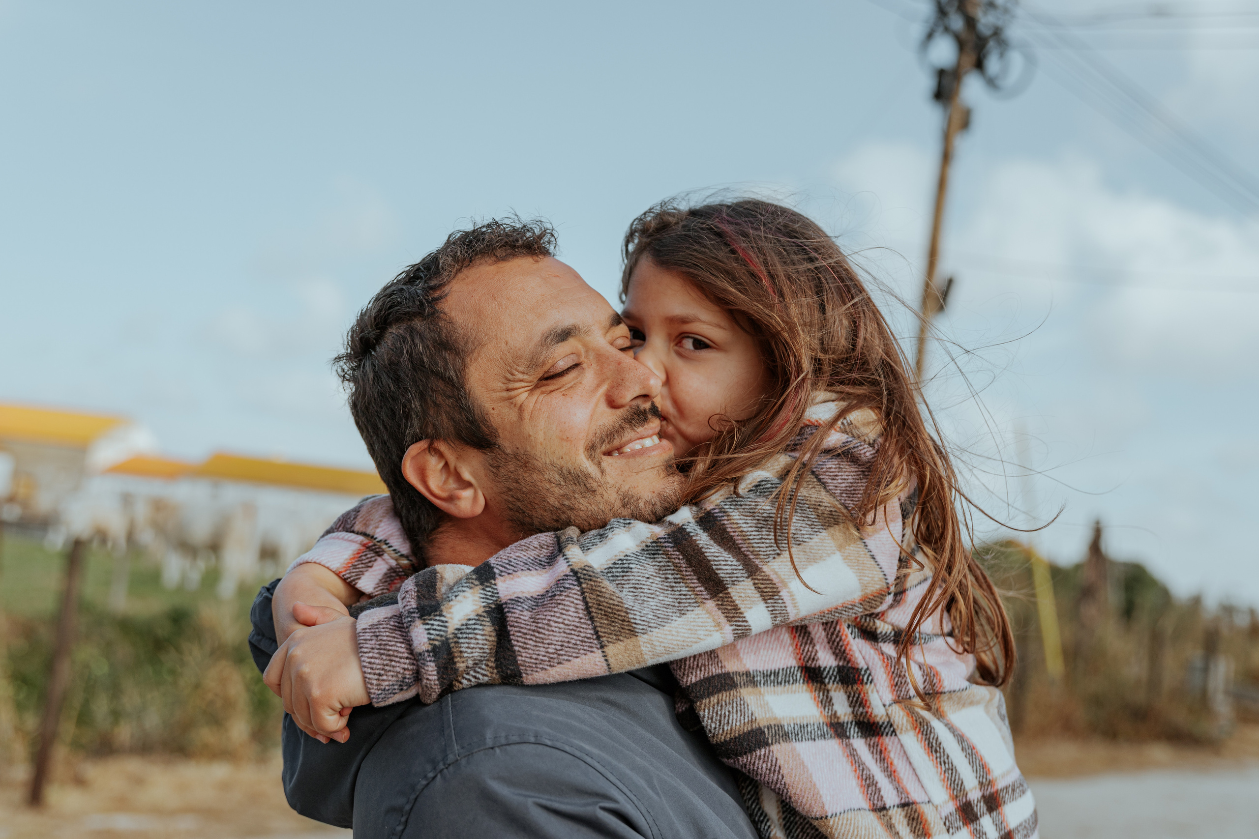 Passeio a cavalo na praia dos Supertubos. Luxury Wedding Photography & Cinematic Films | Portugal & Destination Weddings | Ricardo & Mary Pictures