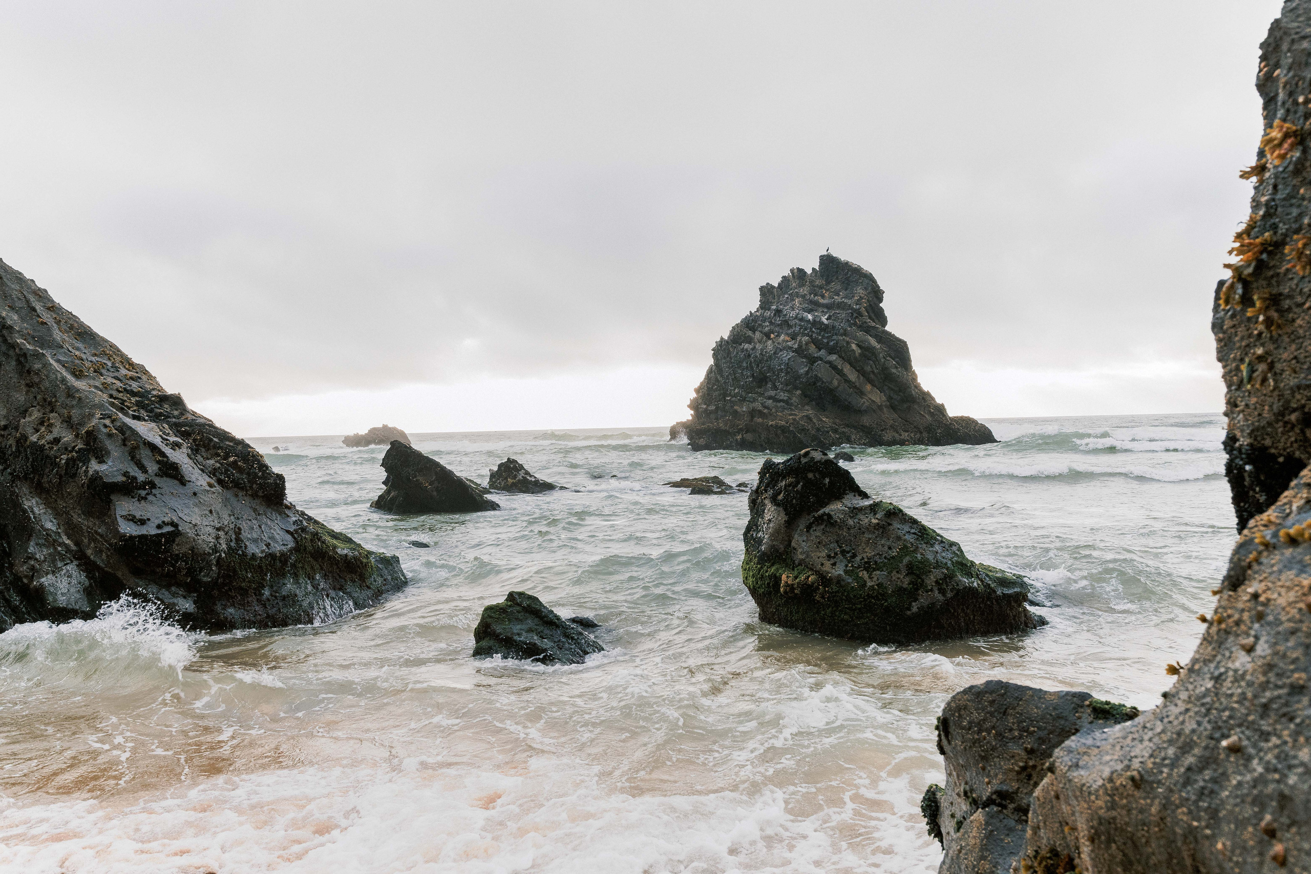 Sessão Maternidade em Praia da Adraga. Fotografia e Filmes de Casamento de Luxo | Portugal & Destination Weddings | Ricardo & Mary Pictures