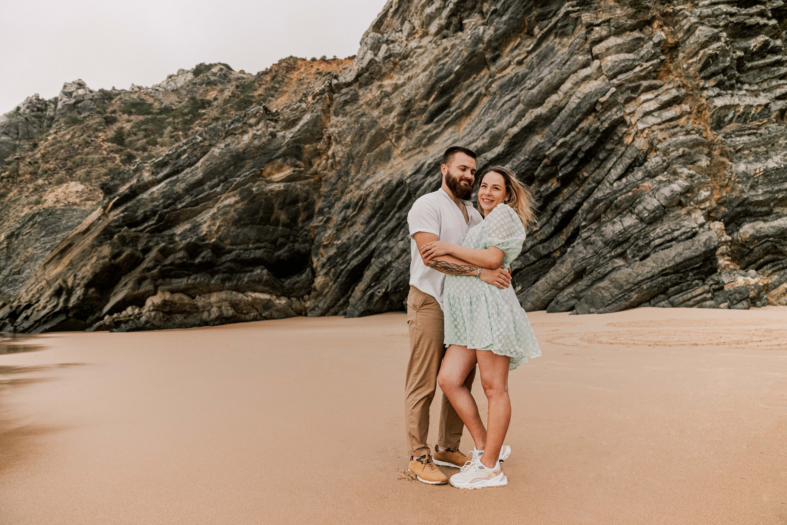 Sessão Maternidade em Praia da Adraga. Fotografia e Filmes de Casamento de Luxo | Portugal & Destination Weddings | Ricardo & Mary Pictures