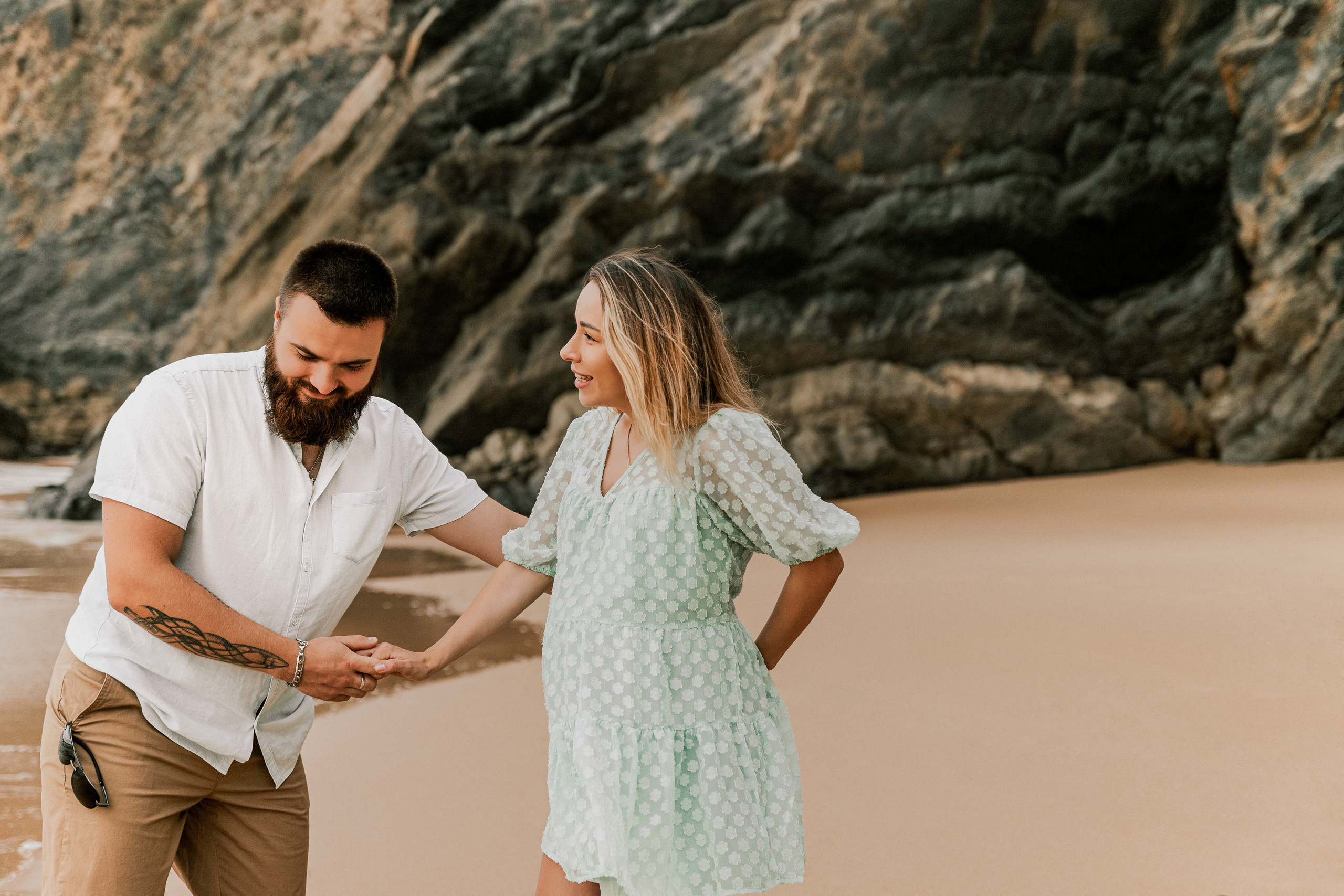 Sessão Maternidade em Praia da Adraga. Fotografia e Filmes de Casamento de Luxo | Portugal & Destination Weddings | Ricardo & Mary Pictures