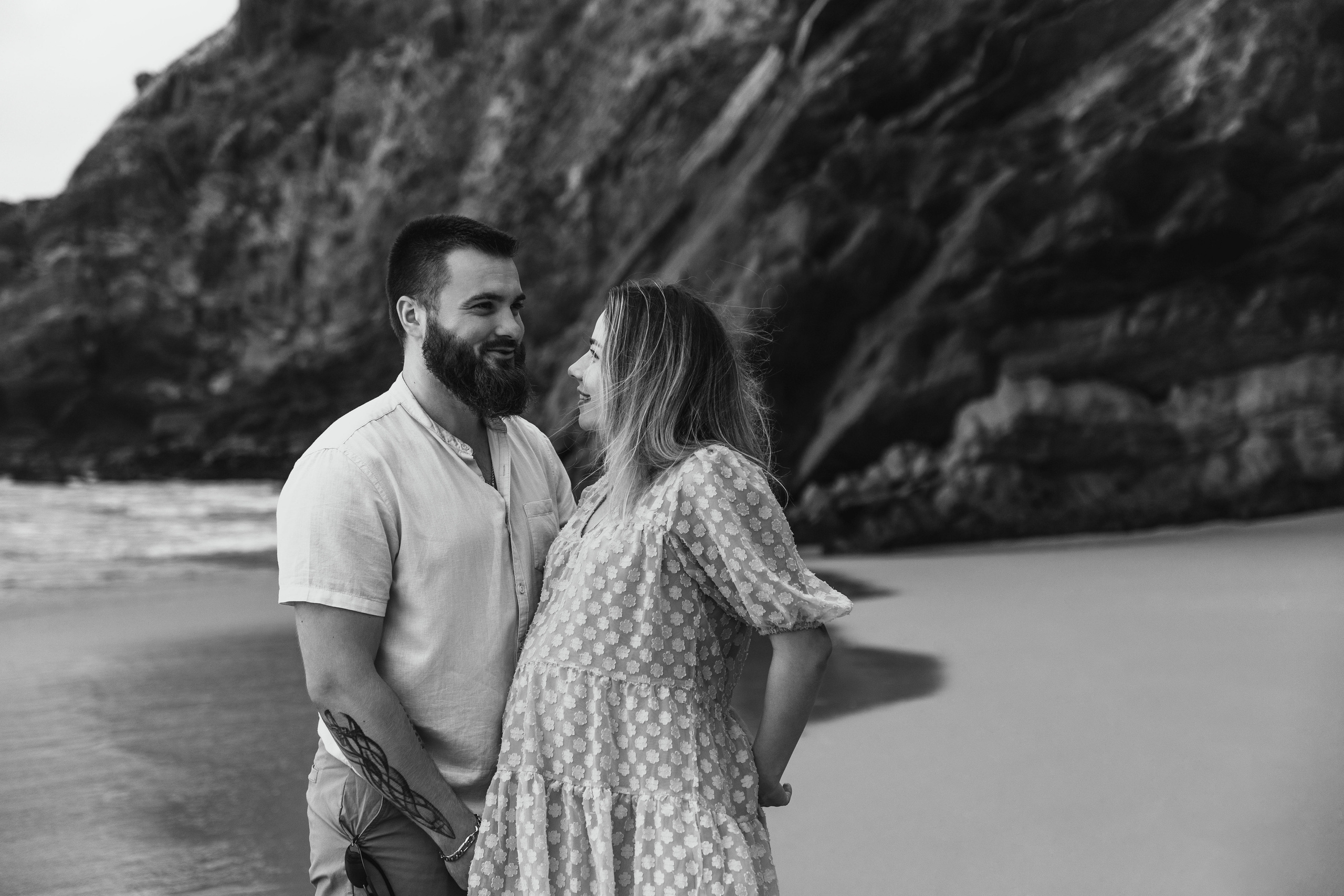Sessão Maternidade em Praia da Adraga. Fotografia e Filmes de Casamento de Luxo | Portugal & Destination Weddings | Ricardo & Mary Pictures