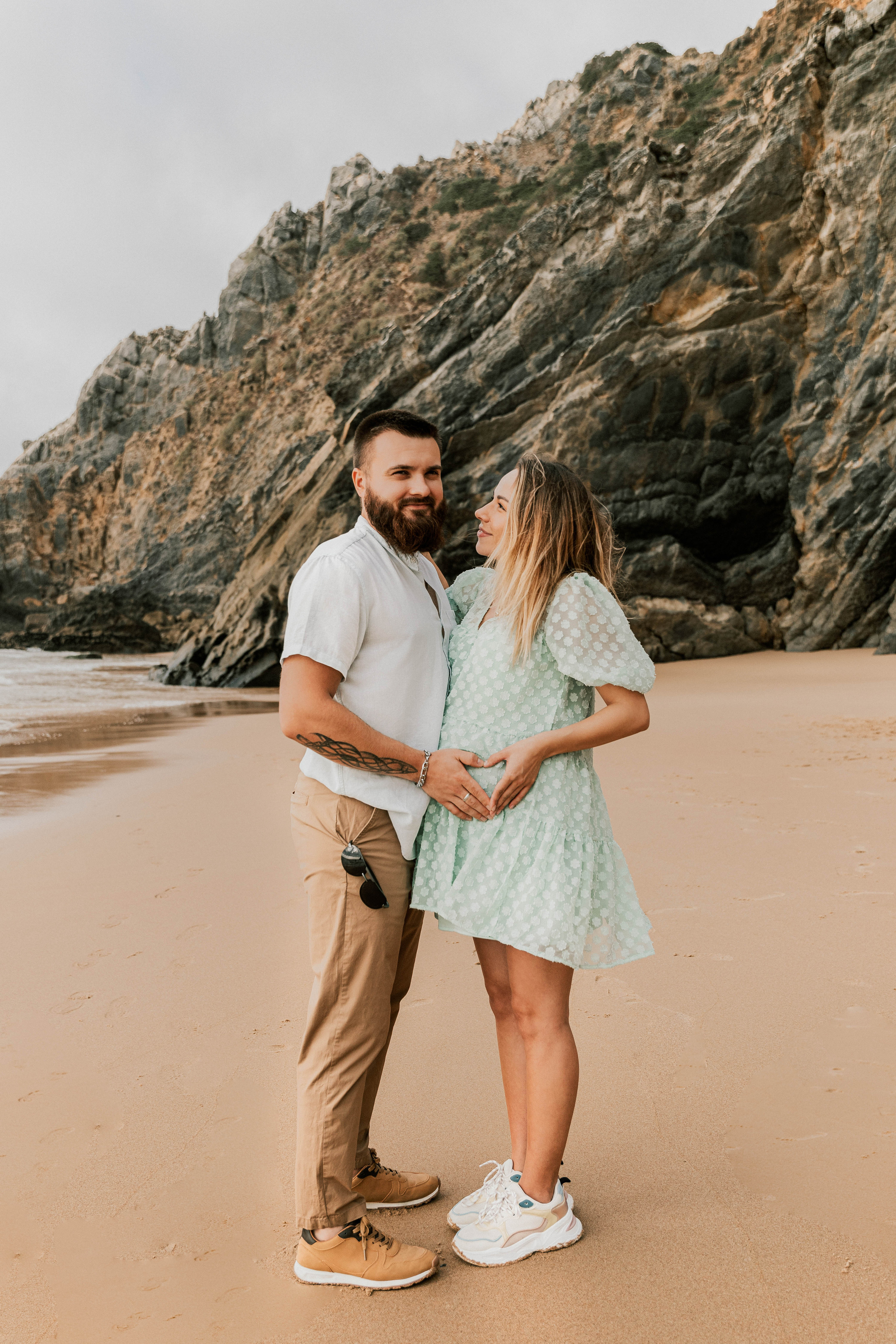 Sessão Maternidade em Praia da Adraga. Fotografia e Filmes de Casamento de Luxo | Portugal & Destination Weddings | Ricardo & Mary Pictures