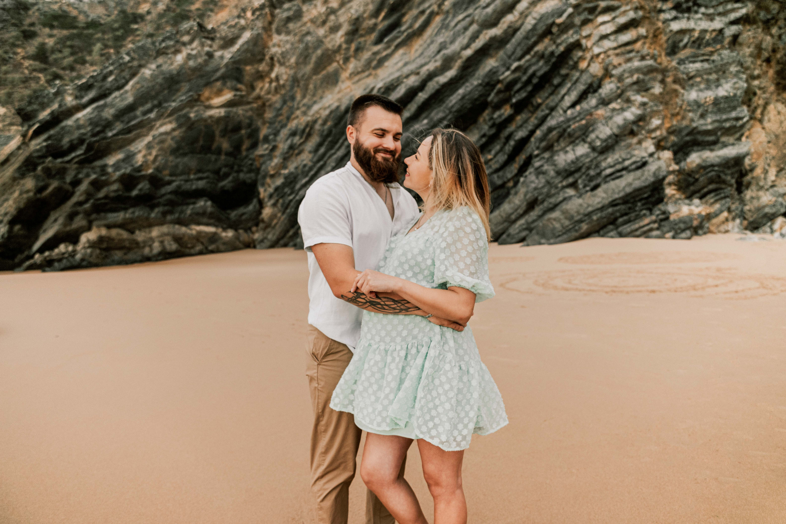 Sessão Maternidade em Praia da Adraga. Fotografia e Filmes de Casamento de Luxo | Portugal & Destination Weddings | Ricardo & Mary Pictures