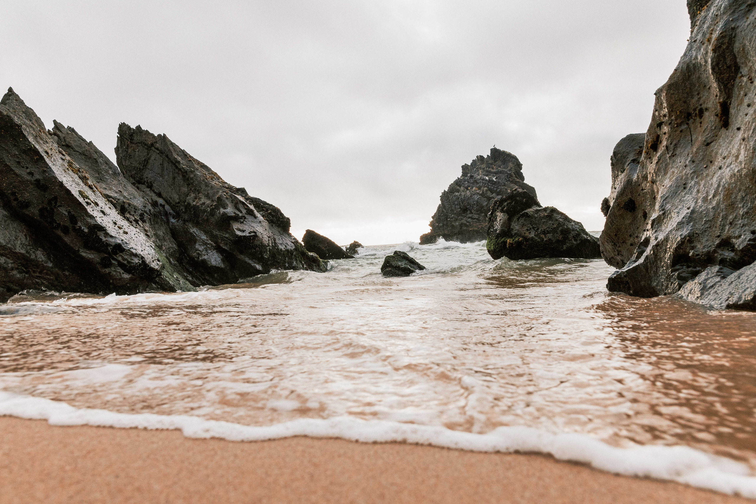 Sessão Maternidade em Praia da Adraga. Fotografia e Filmes de Casamento de Luxo | Portugal & Destination Weddings | Ricardo & Mary Pictures