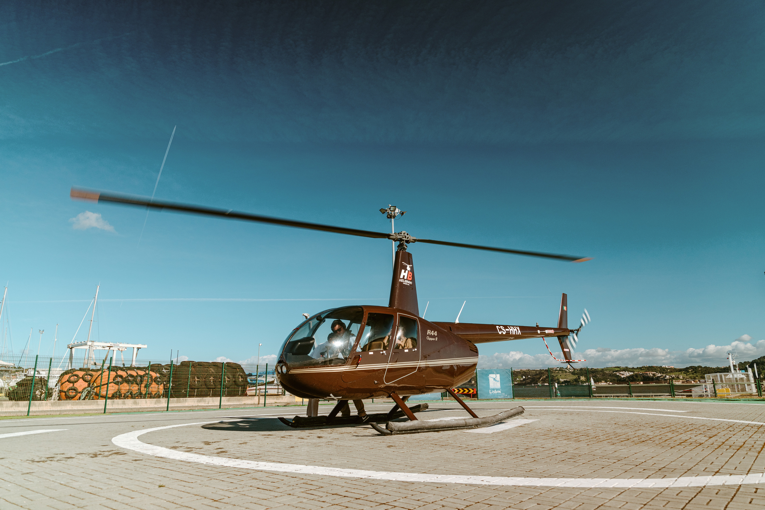 Pedido de casamento a cavalo e passeio de Helicoptero. Fotografia e Filmes de Casamento de Luxo | Portugal & Destination Weddings | Ricardo & Mary Pictures