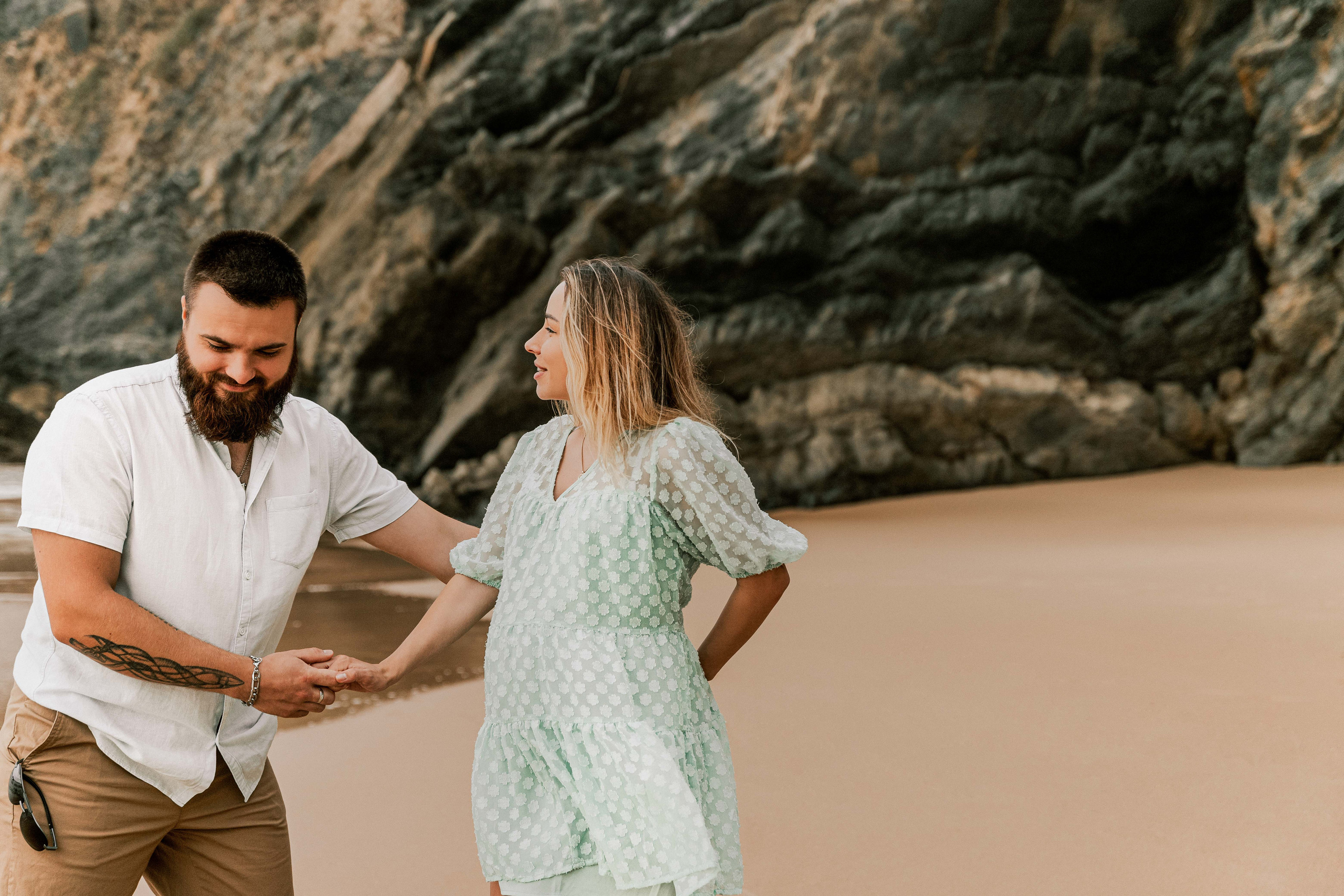 Sessão Maternidade em Praia da Adraga. Fotografia e Filmes de Casamento de Luxo | Portugal & Destination Weddings | Ricardo & Mary Pictures