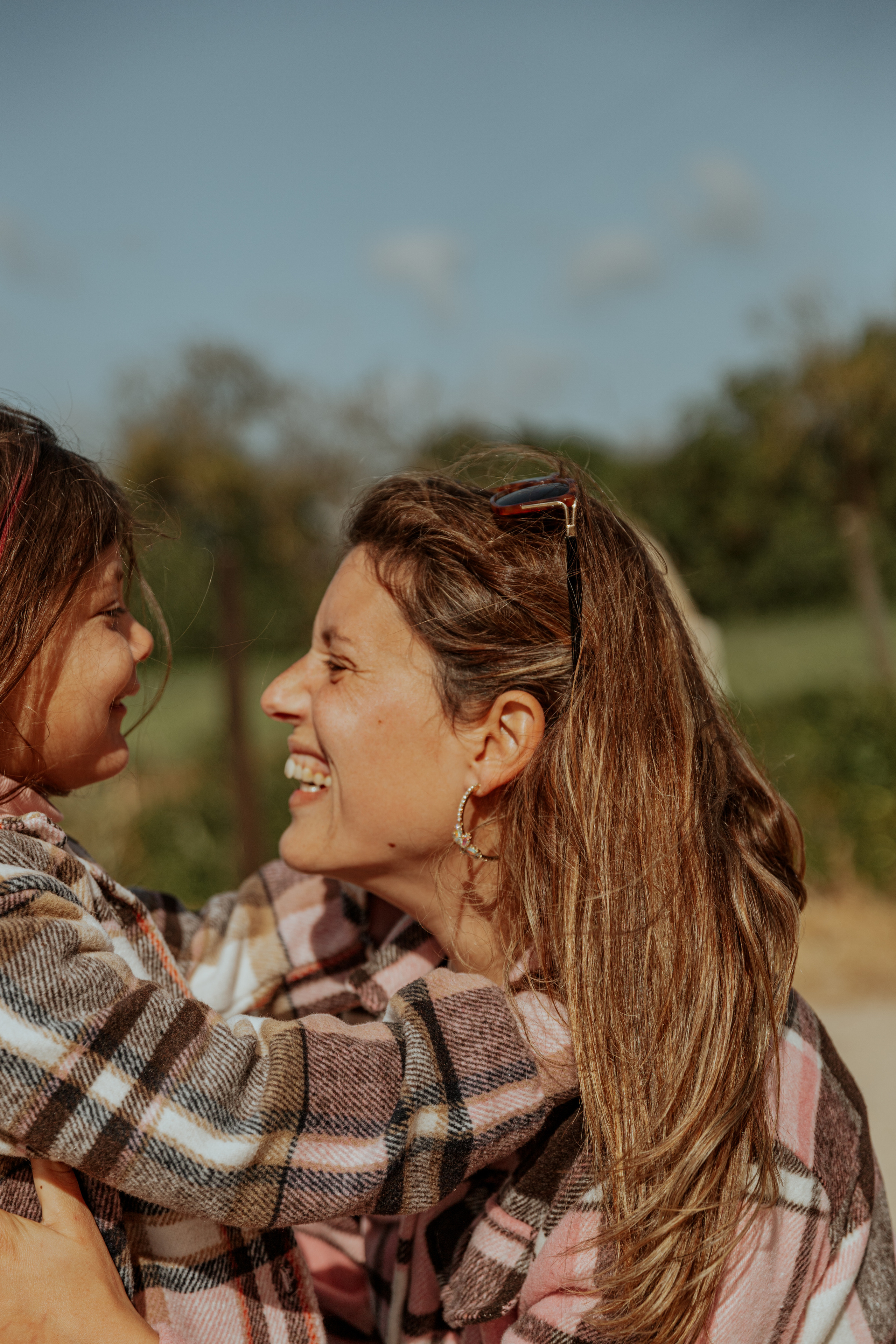 Passeio a cavalo na praia dos Supertubos. Luxury Wedding Photography & Cinematic Films | Portugal & Destination Weddings | Ricardo & Mary Pictures