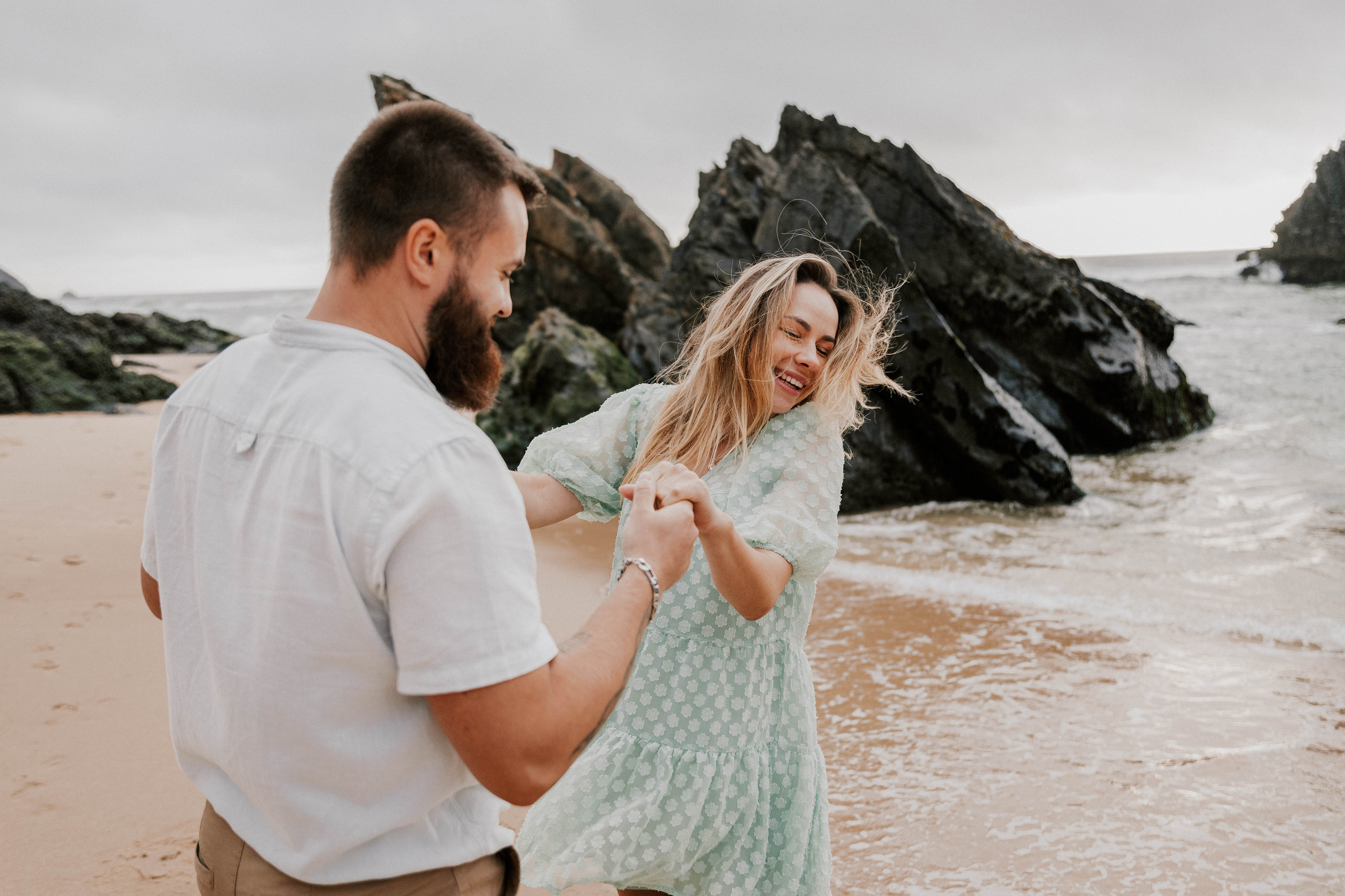 Sessão Maternidade em Praia da Adraga. Fotografia e Filmes de Casamento de Luxo | Portugal & Destination Weddings | Ricardo & Mary Pictures