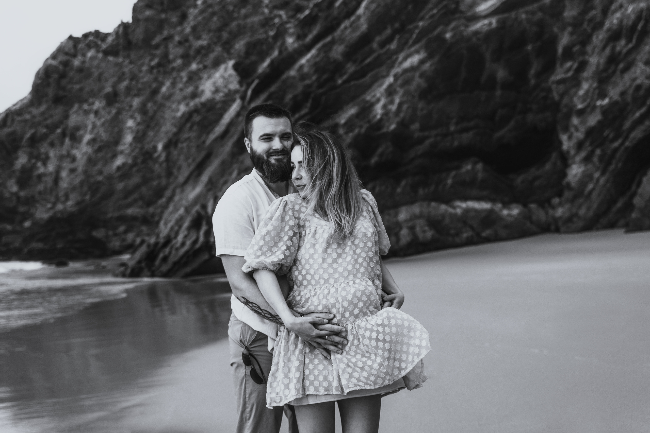 Sessão Maternidade em Praia da Adraga. Fotografia e Filmes de Casamento de Luxo | Portugal & Destination Weddings | Ricardo & Mary Pictures