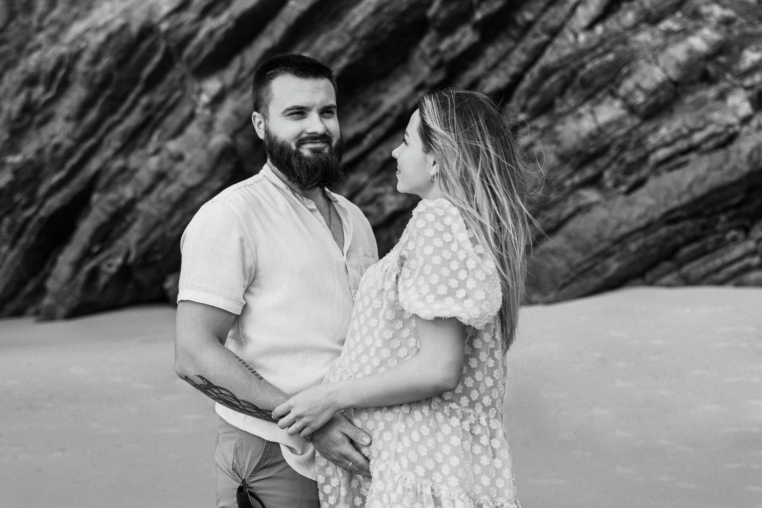 Sessão Maternidade em Praia da Adraga. Fotografia e Filmes de Casamento de Luxo | Portugal & Destination Weddings | Ricardo & Mary Pictures